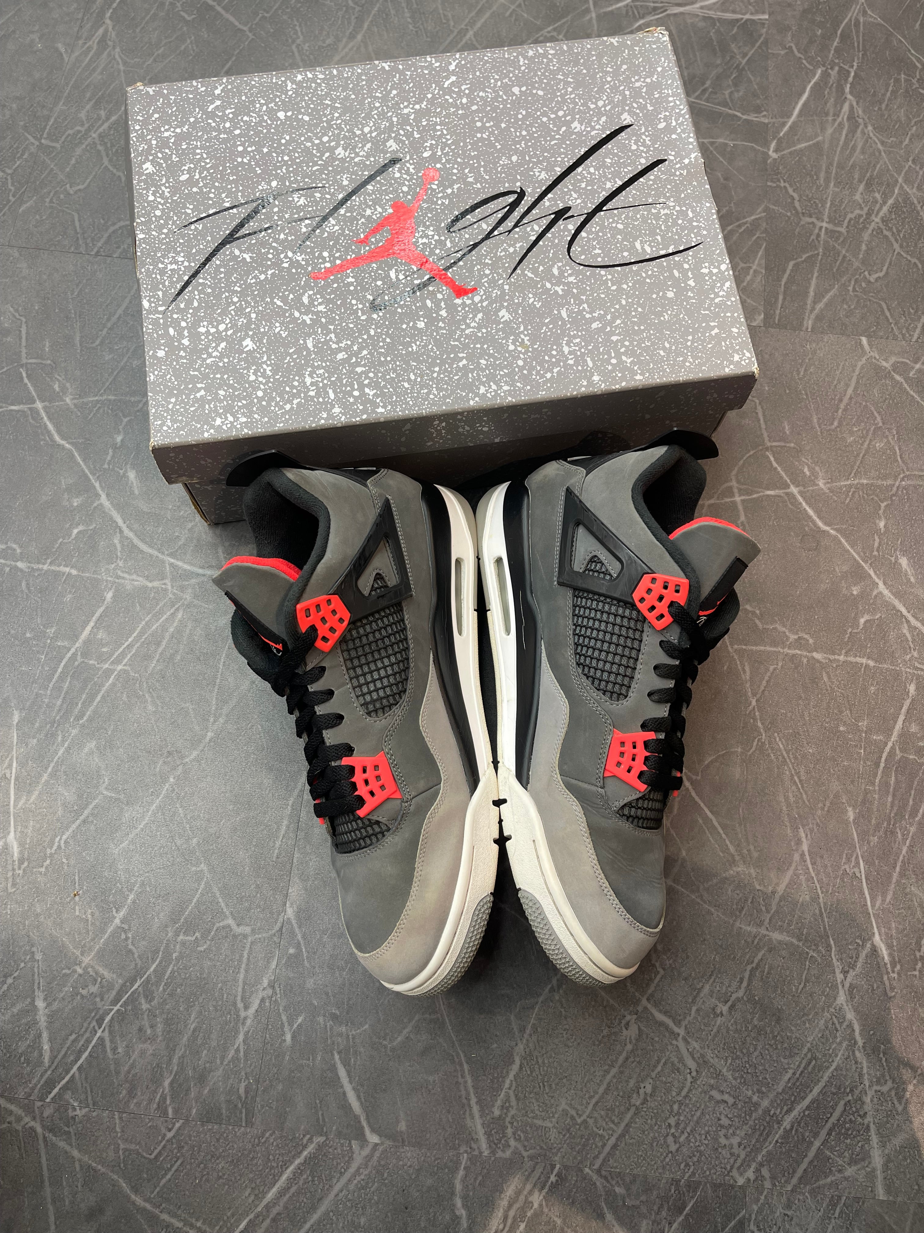 Jordan 4 “Infrared”