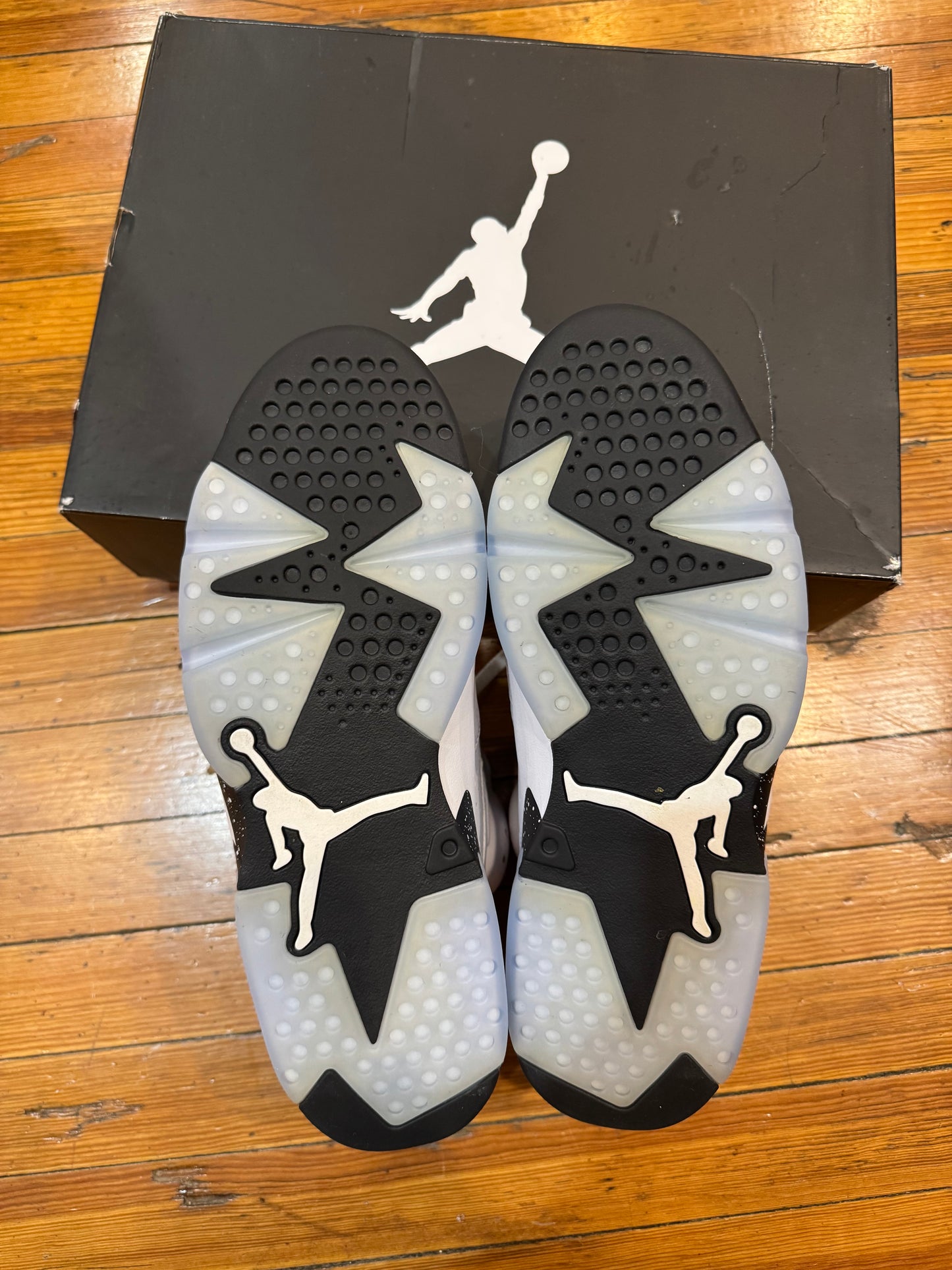 Air Jordan 6 “Oreo”