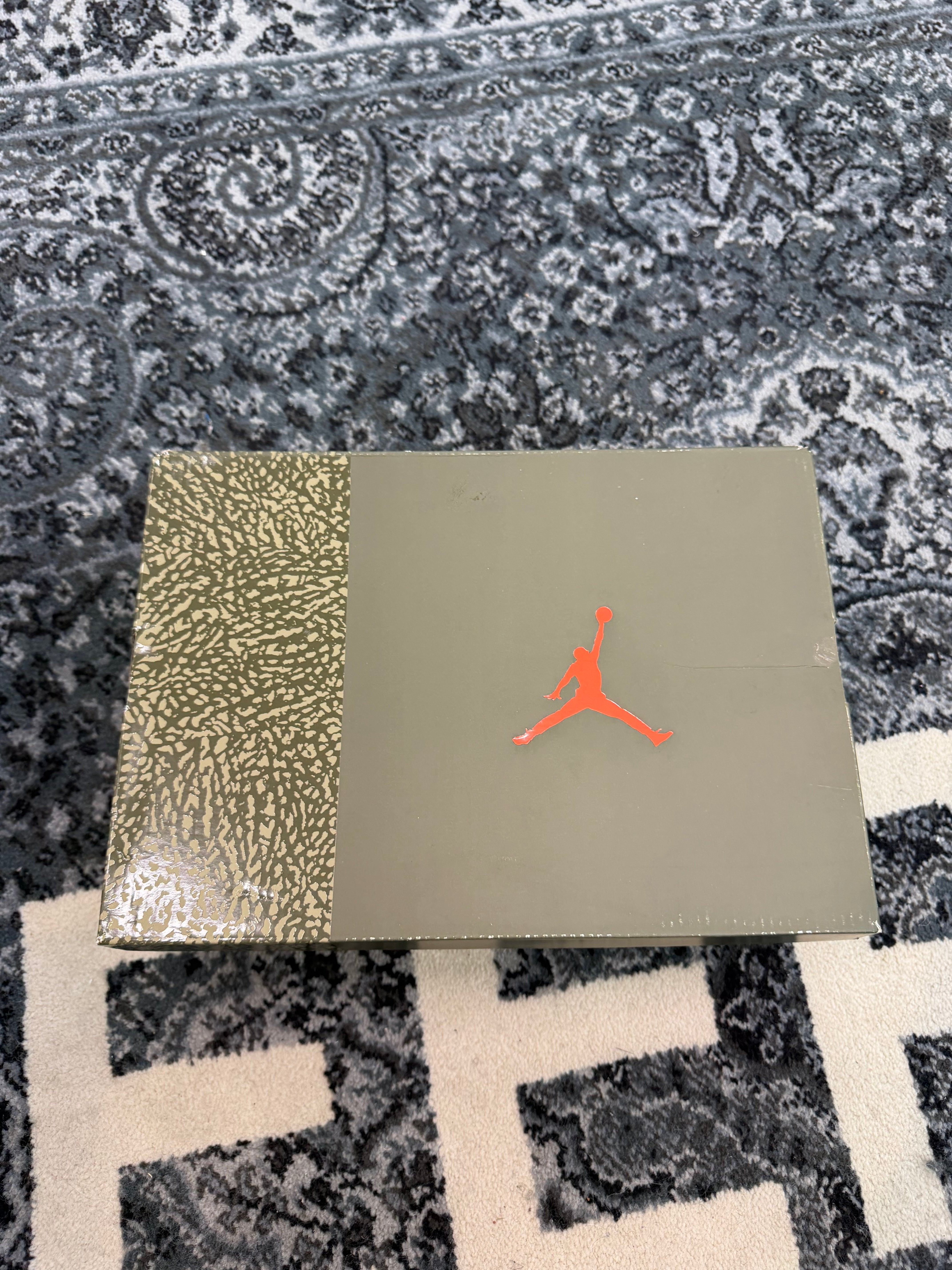 Jordan 3 “Family Affair”