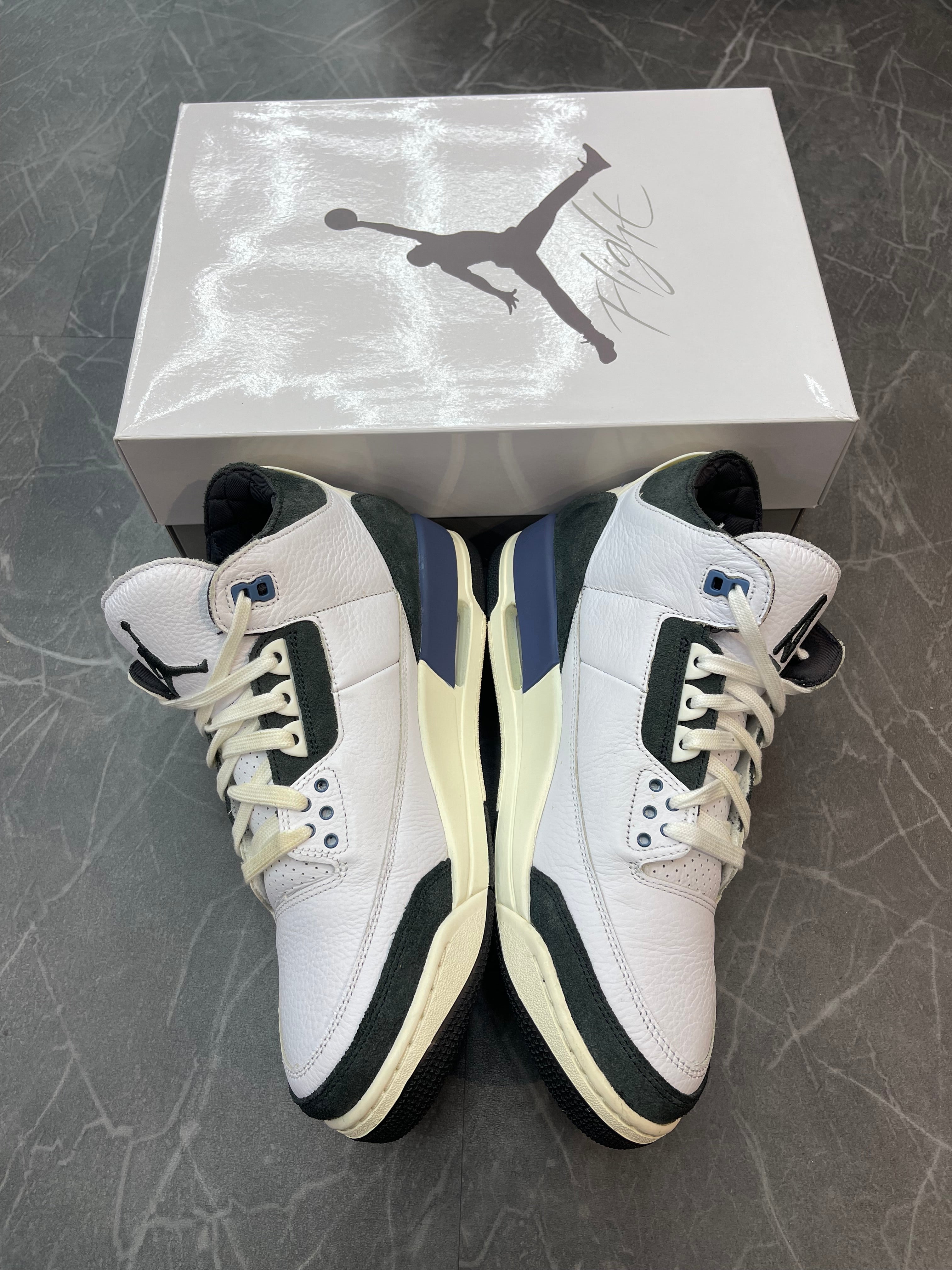 Jordan 3 A Ma Maniere “Diffused Blue”