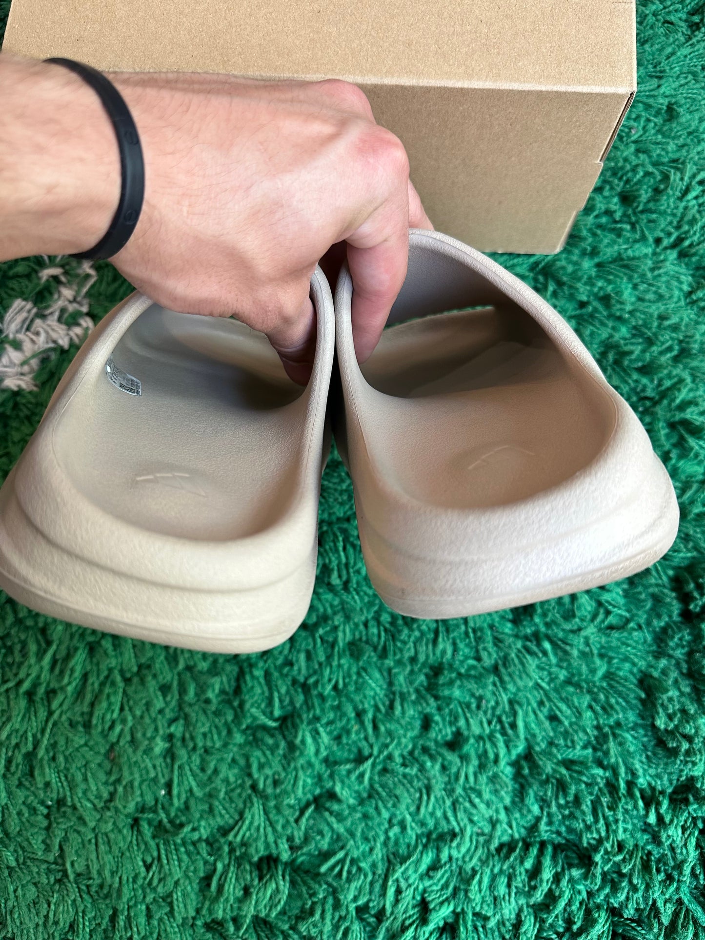 Yeezy Slide “Pure”