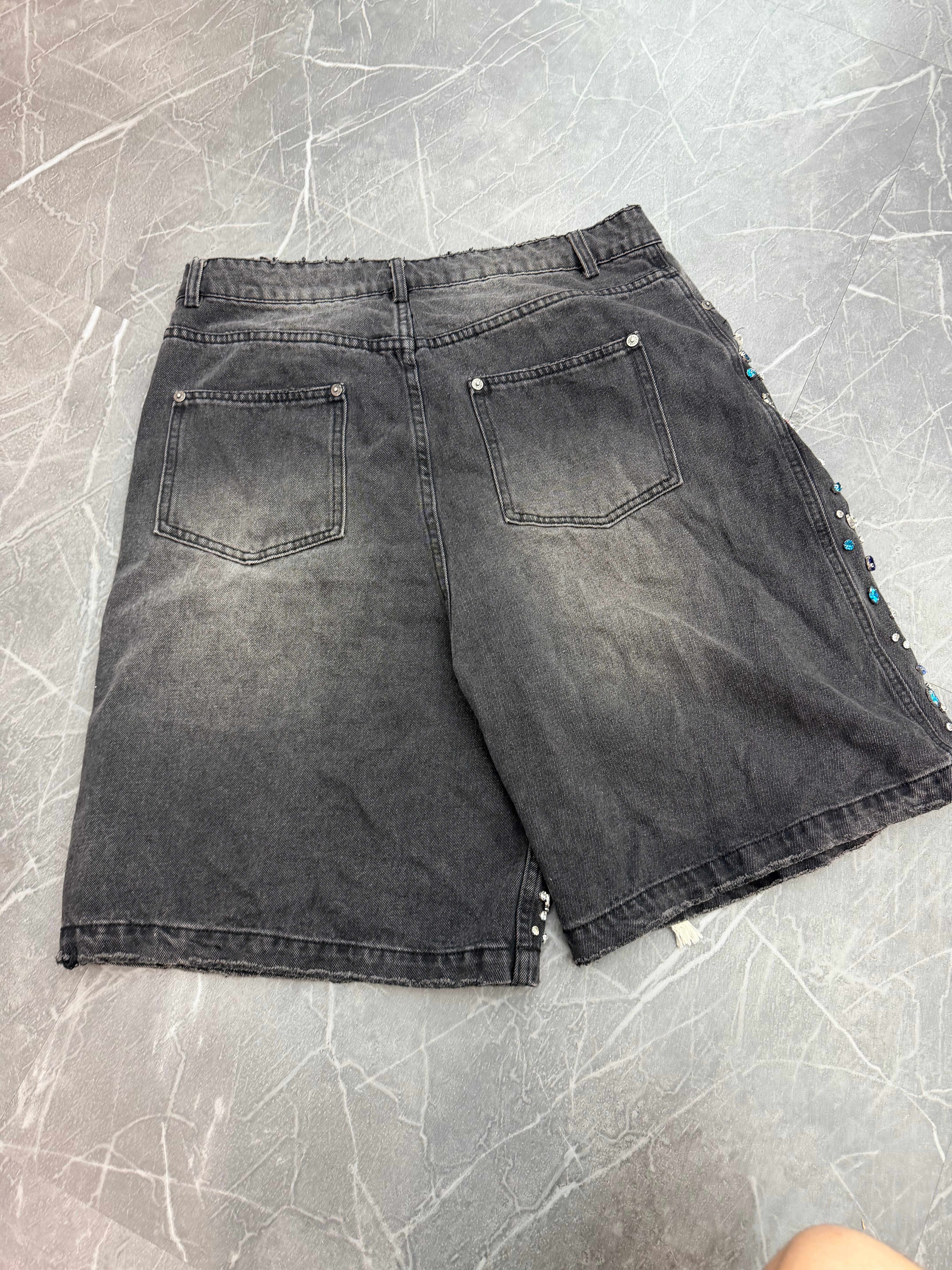 Vale Forever Icecream jorts black (30)