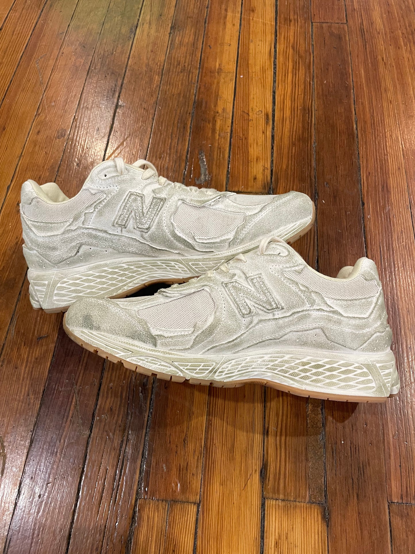 New Balance 2002R “Protection Pack Distressed”
