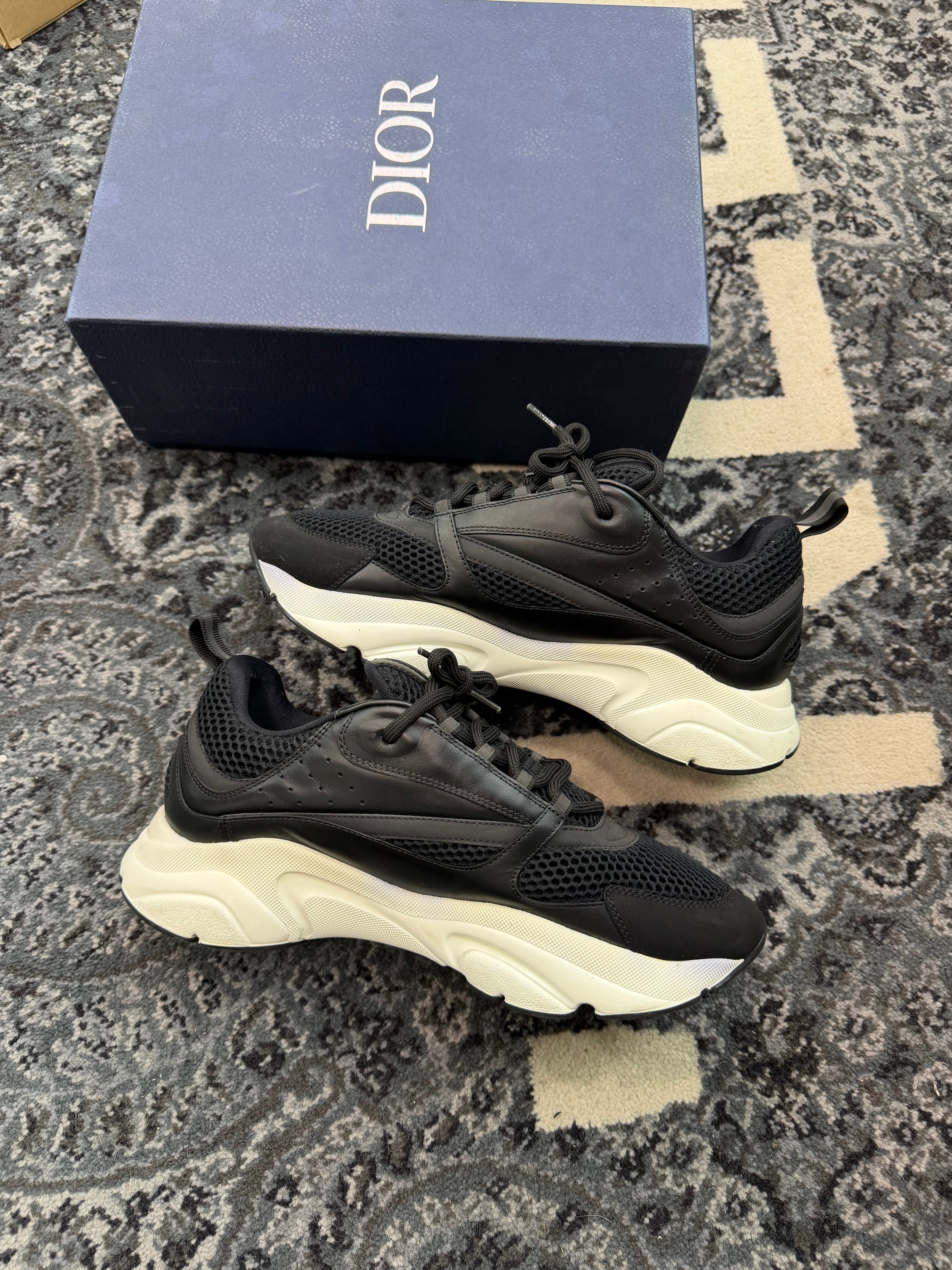 Dior B22 “Black White”
