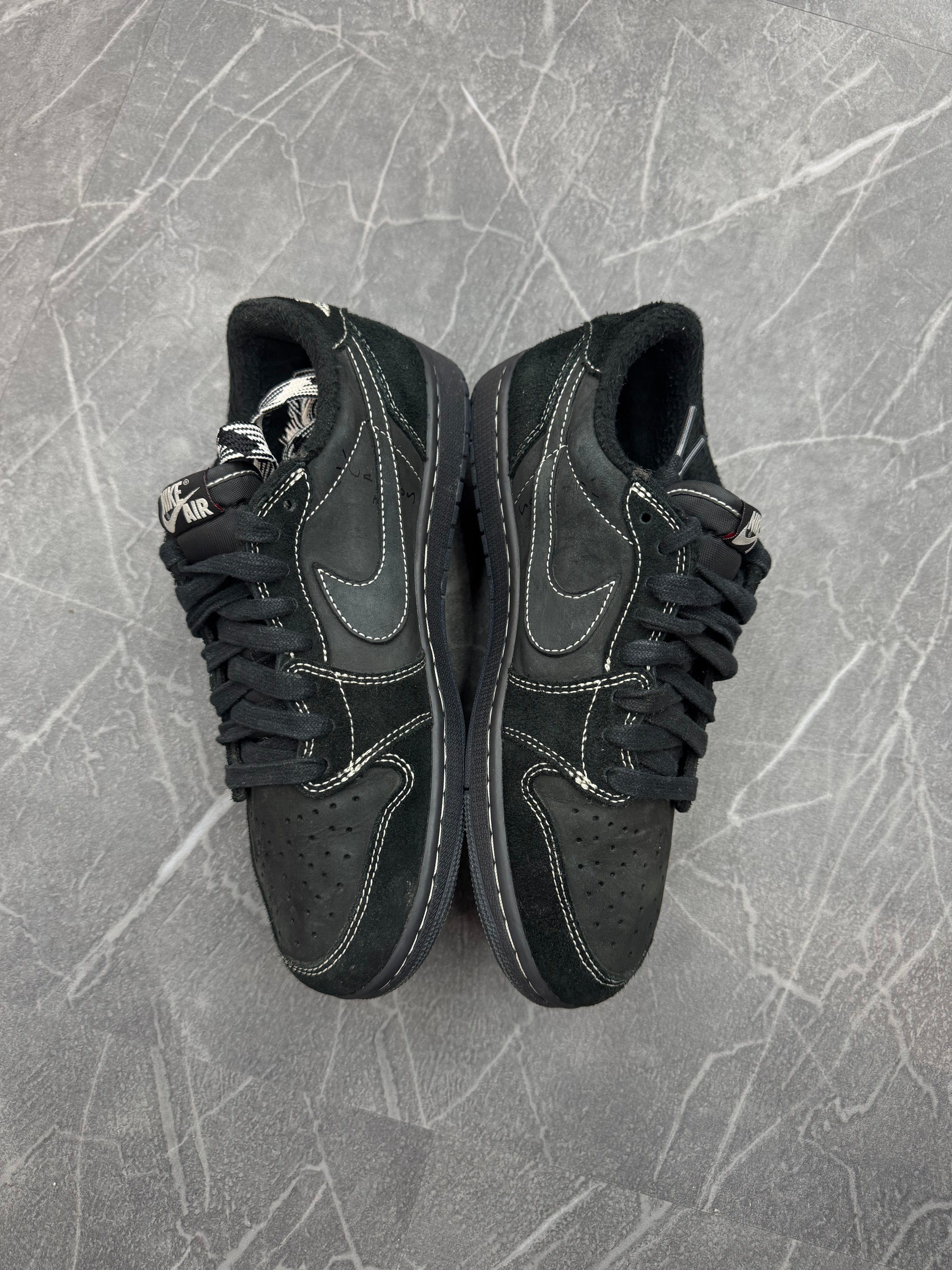 Jordan 1 Low Travis Scott Phantom