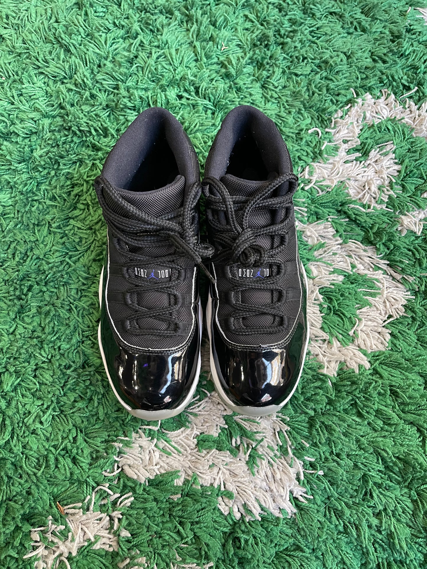 Jordan 11 “Space Jam” (2016)