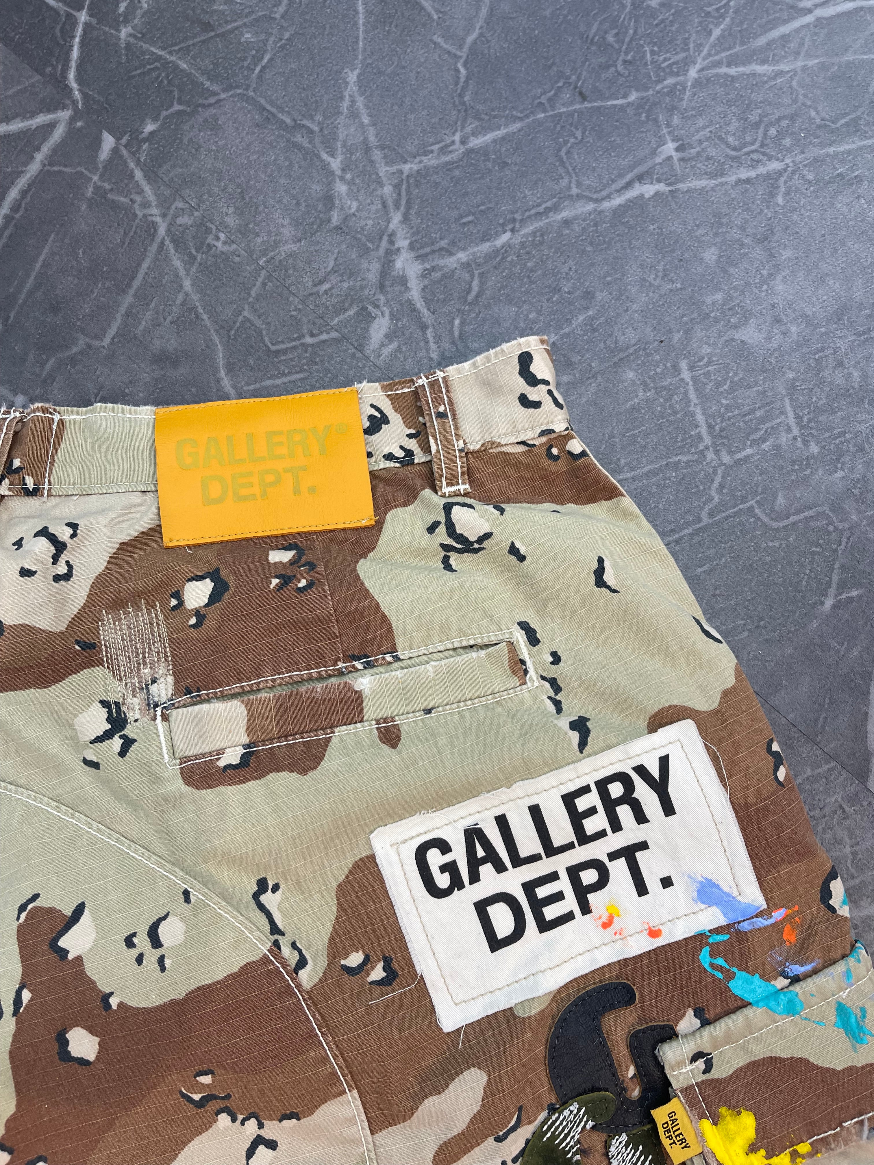 Gallery Dept G Patch Cargo Shorts Desert Camo (38)