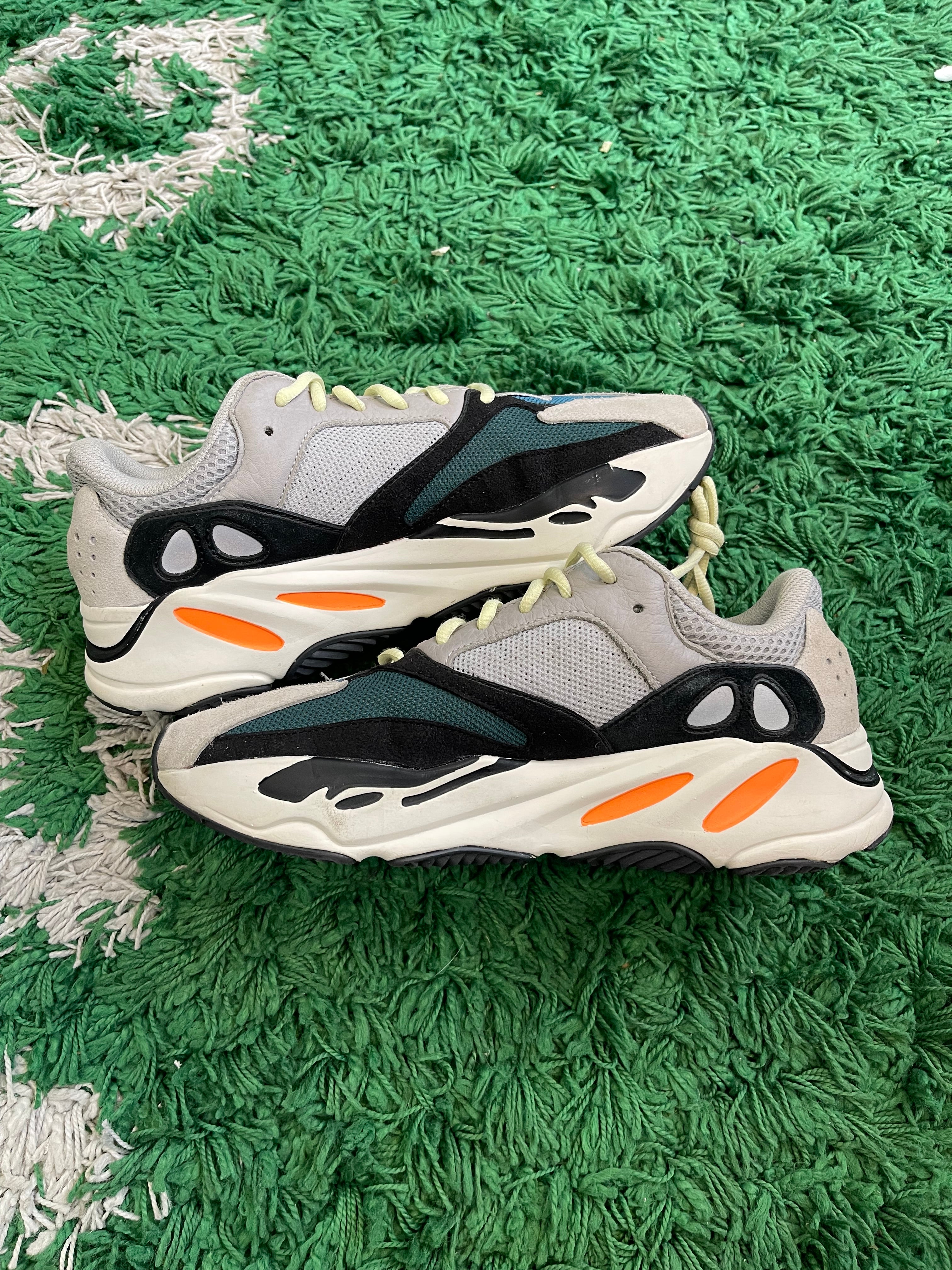 Yeezy 700 “Wave Runner”