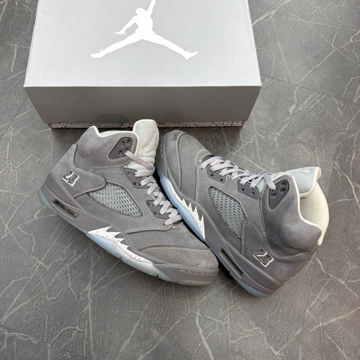 Jordan 5 Retro Wolf Grey (2026) - Image 1