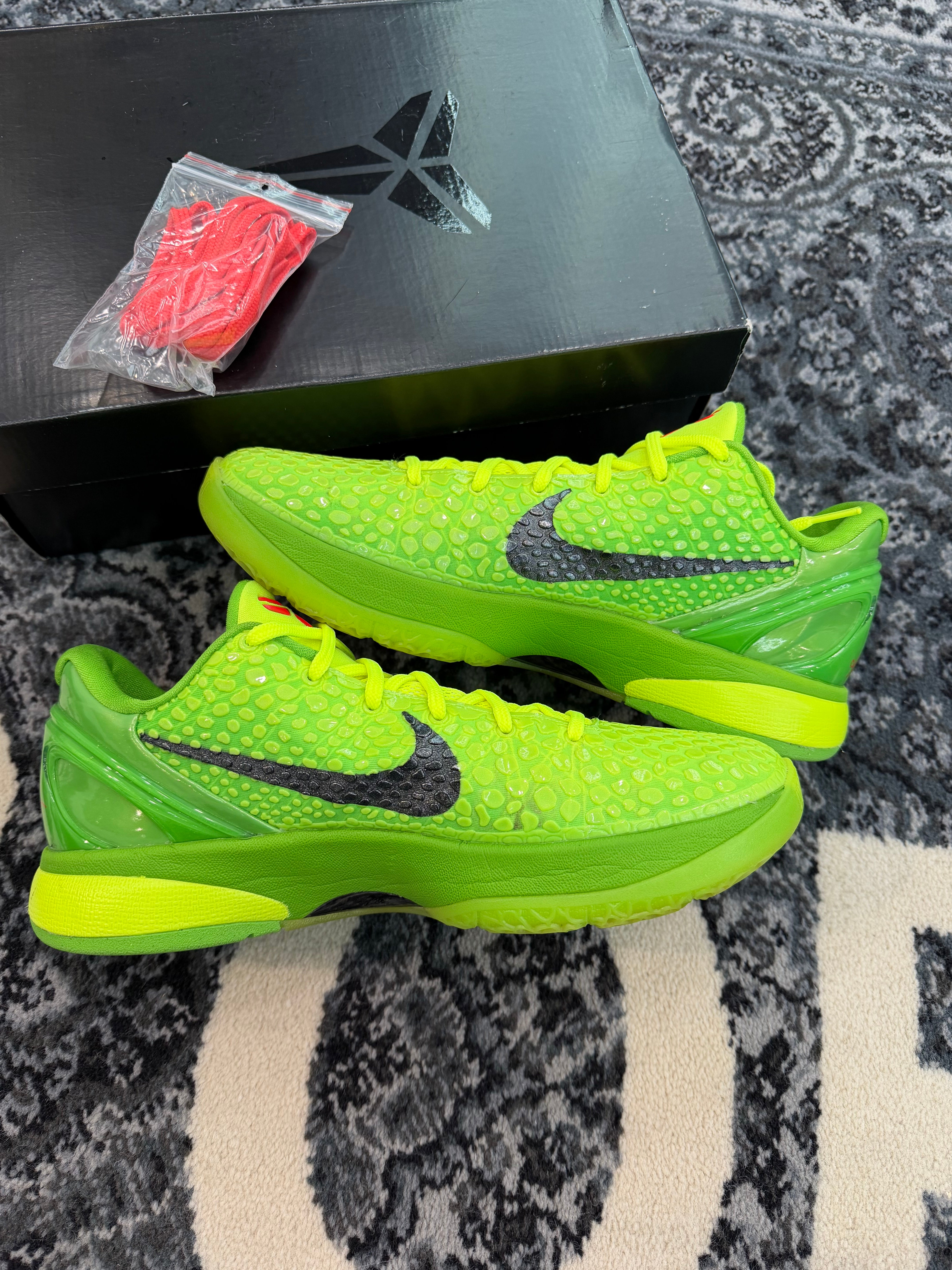 Kobe 6 Protro “Grinch”