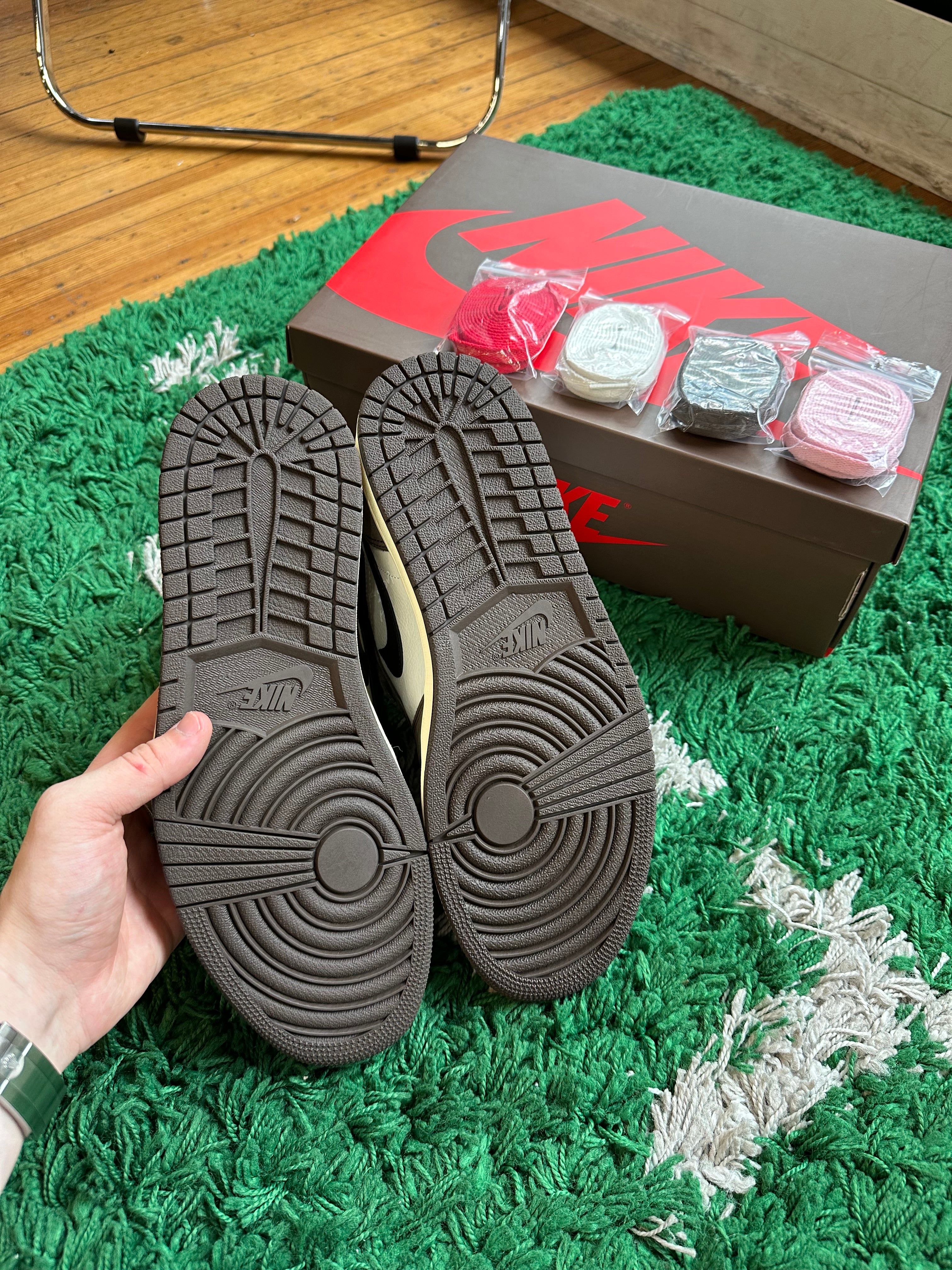 Travis Scott x Jordan 1 High “Mocha”