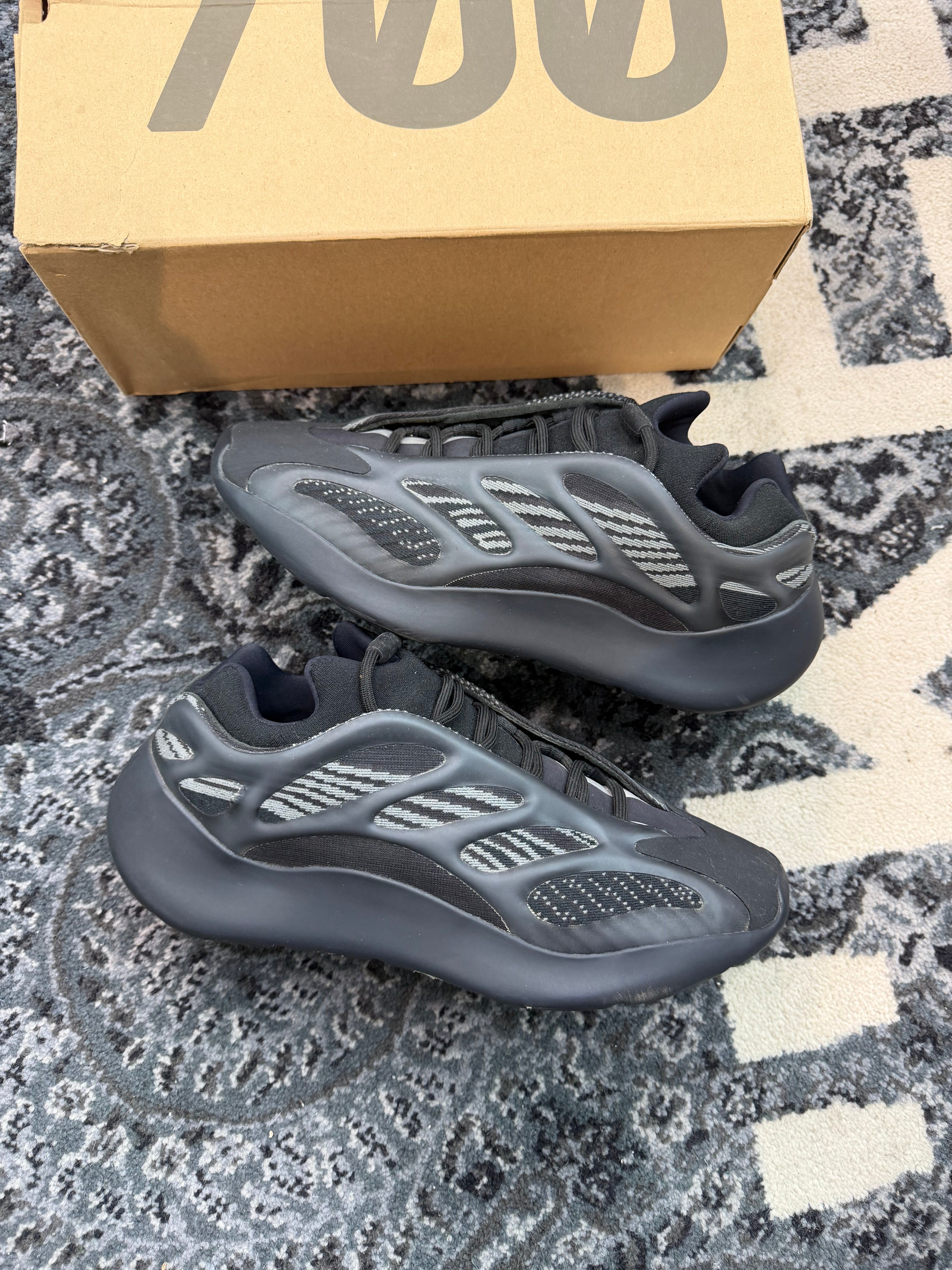 Yeezy 700 “Dark Glow”