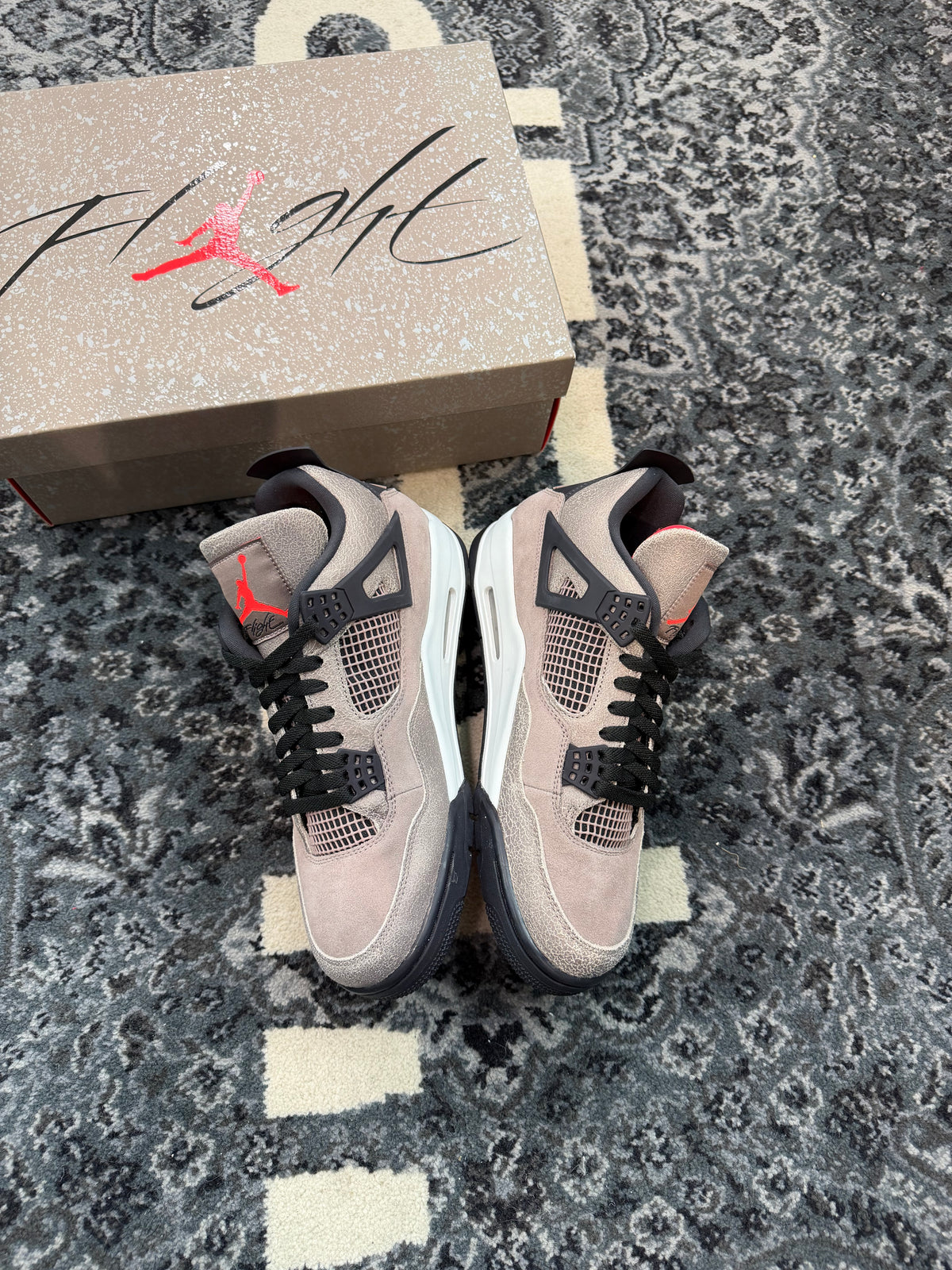 Jordan 4 “Taupe Haze”