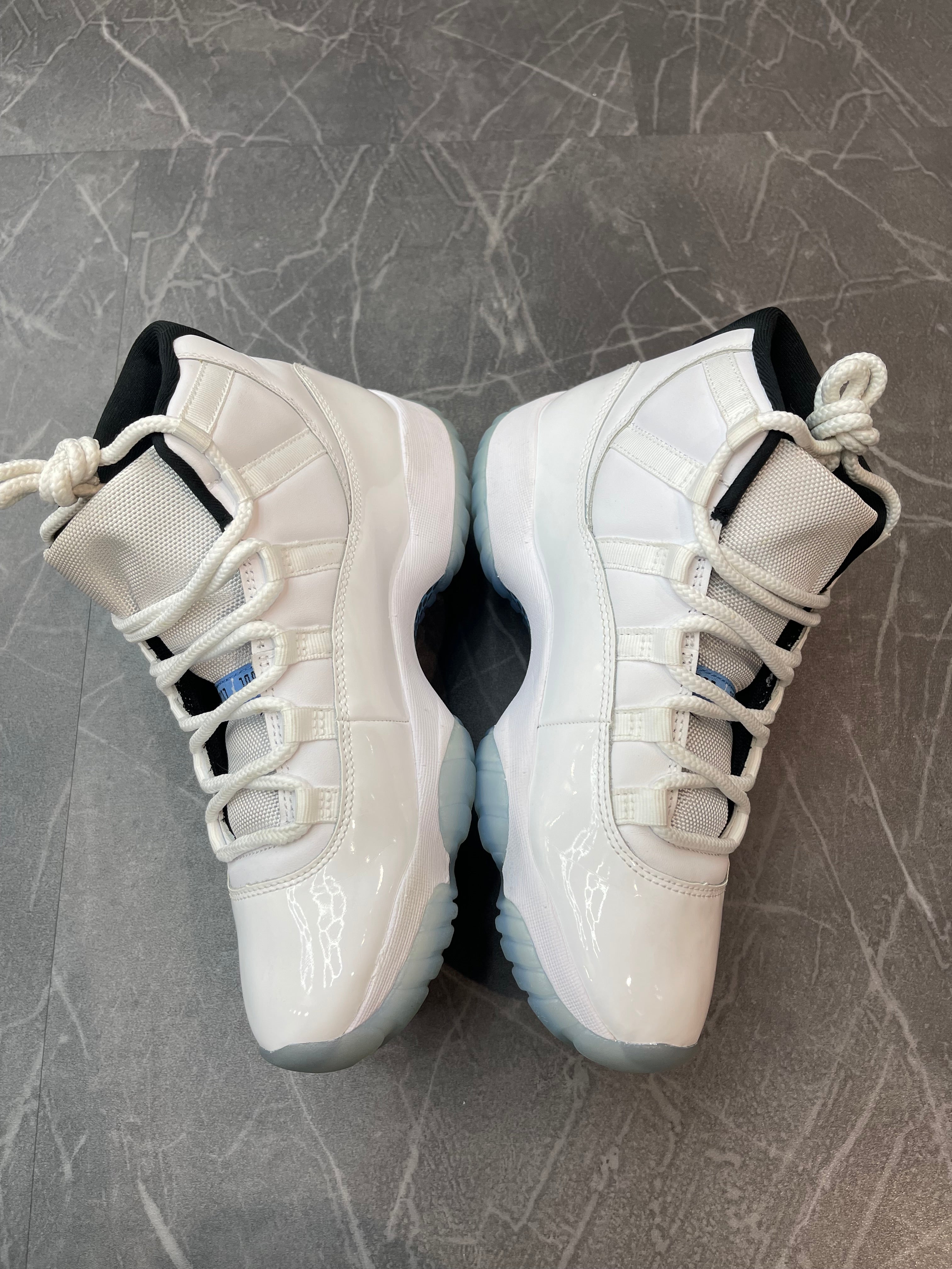 Jordan 11 “Legend Blue”