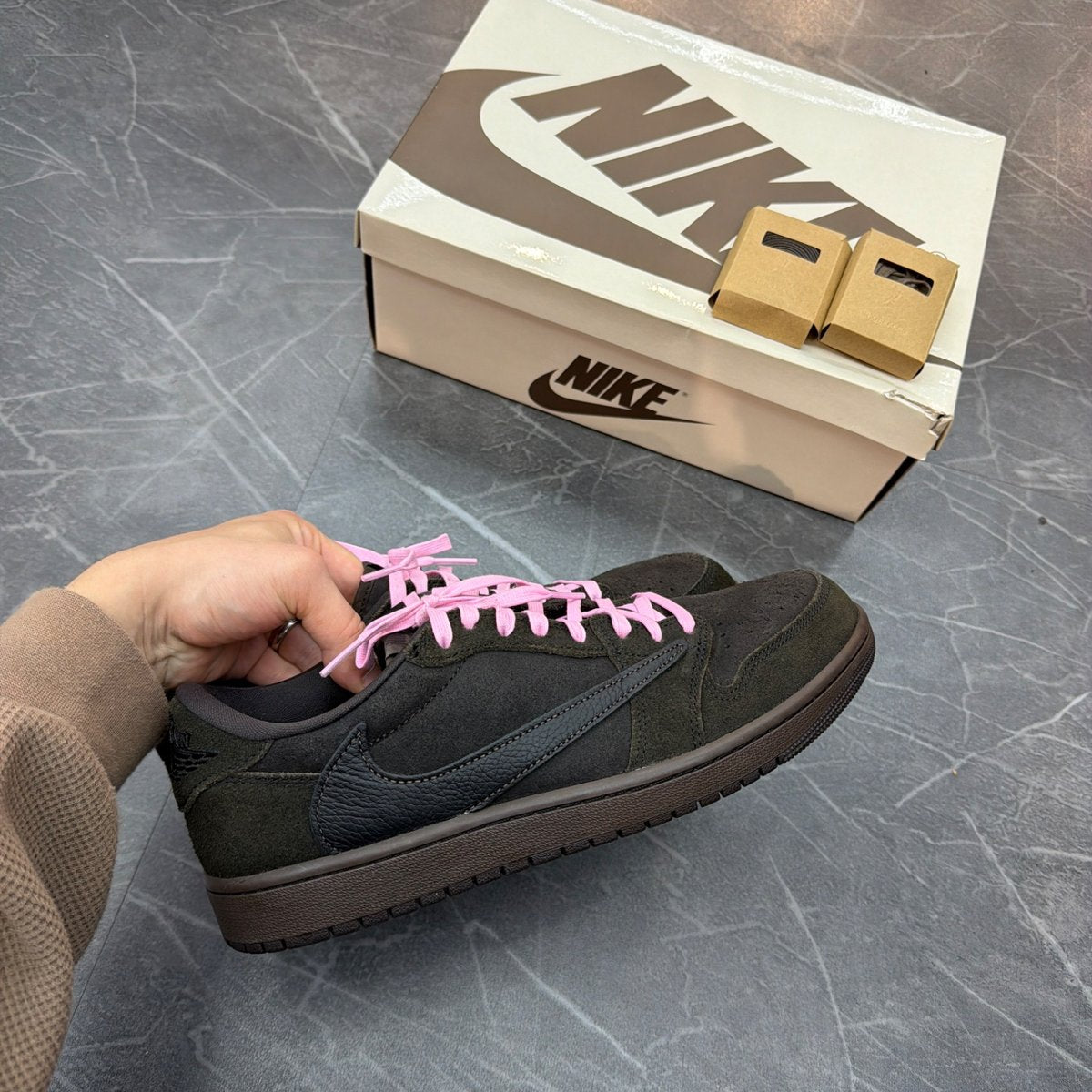 Jordan 1 Retro Low OG SP Travis Scott Velvet Brown (Size 10) (Lightly Worn)