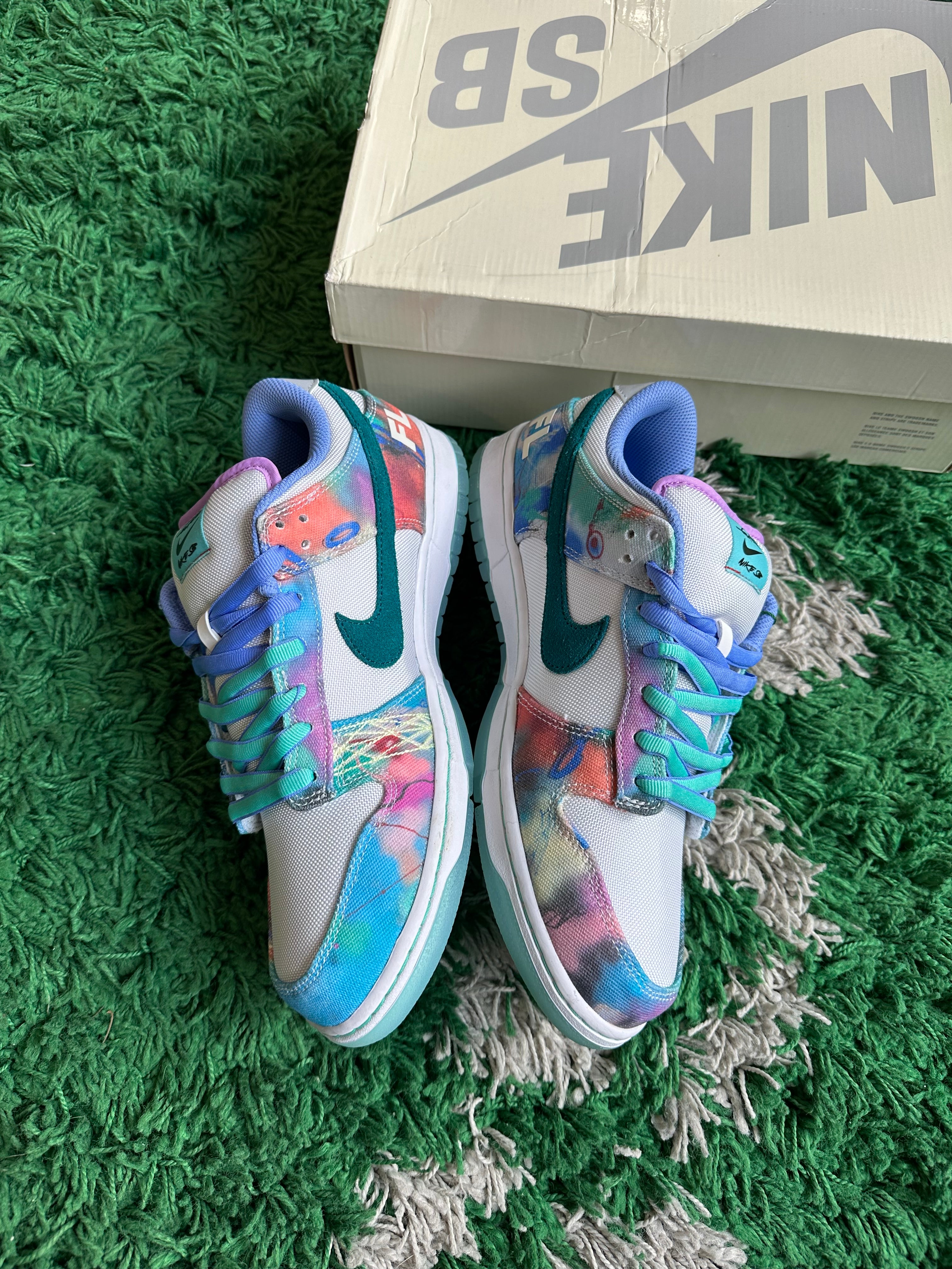 Nike SB Dunk Low “Futura Laboratories Bleached Aqua”