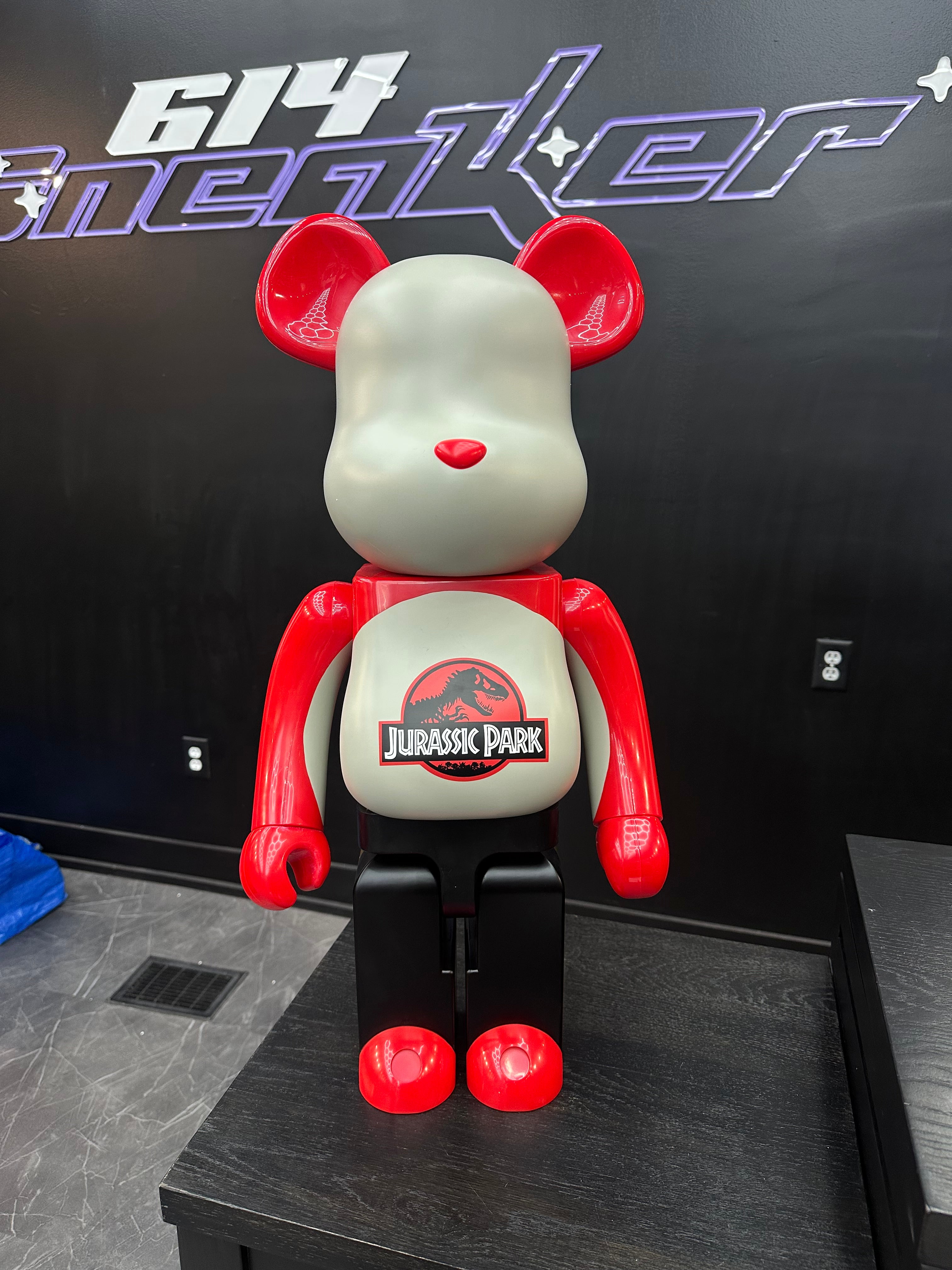 BearBrick 1000% Jurassic Park