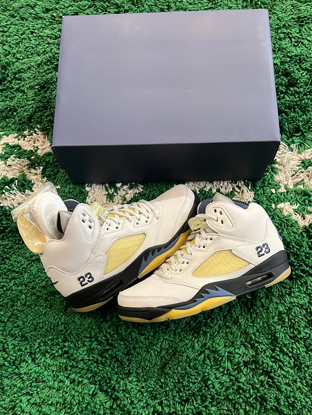 Jordan 5 x A Ma Maniere “Dawn”