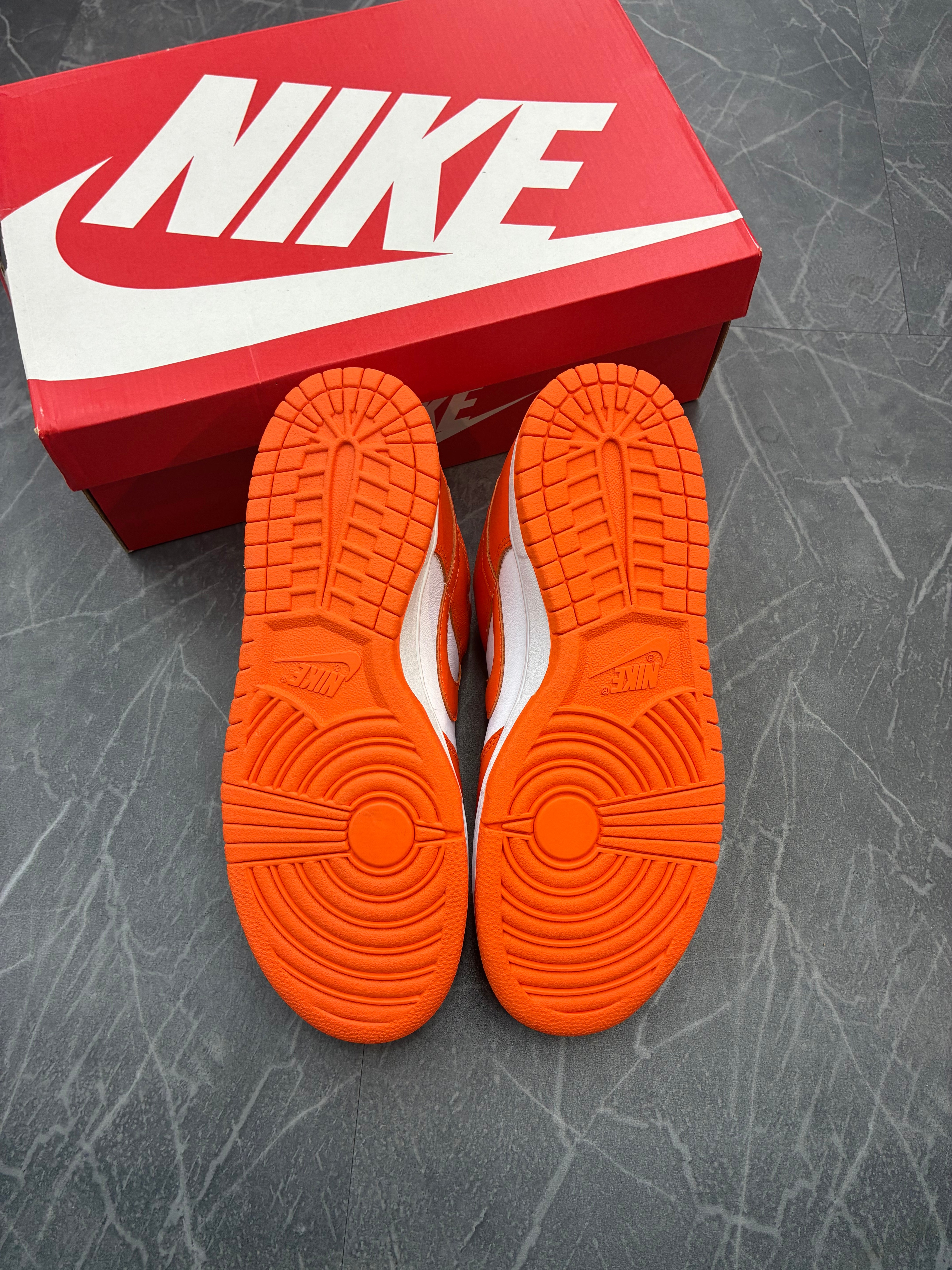 Nike Dunk Low “Syracuse”
