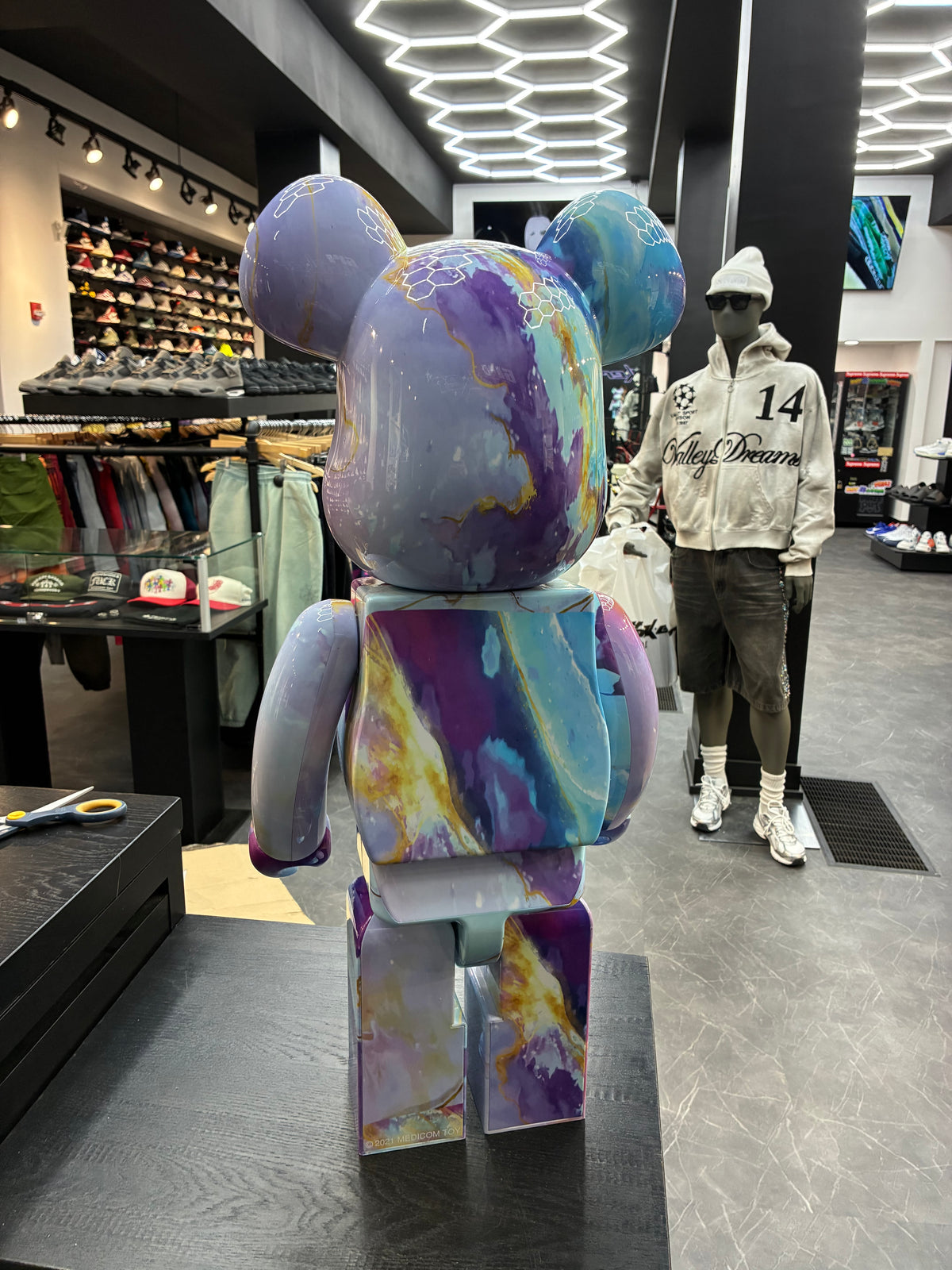 Bearbrick 1000% “Marble Pattern”