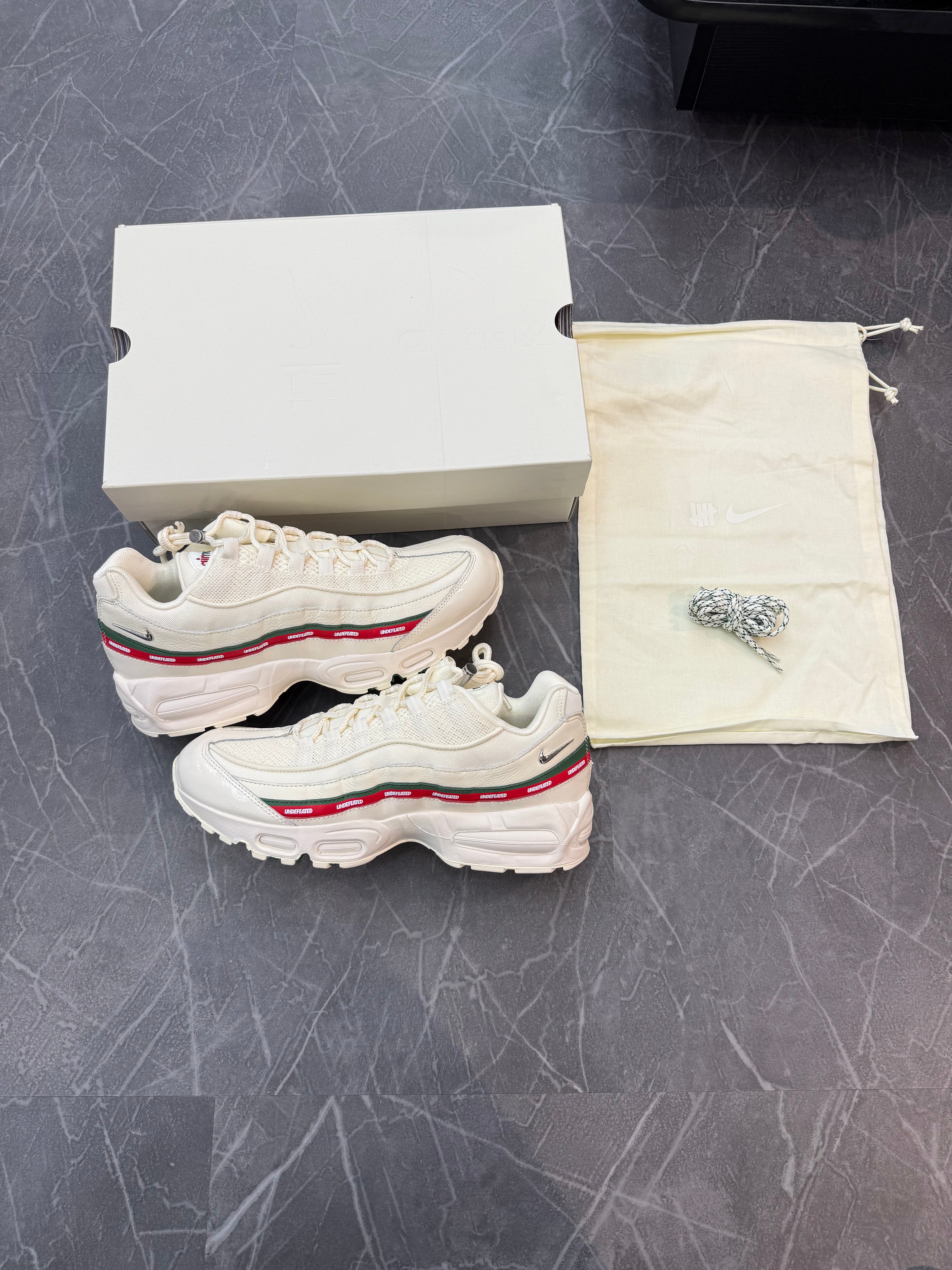 Nike x Undefeated Air Max 95 “Sail”