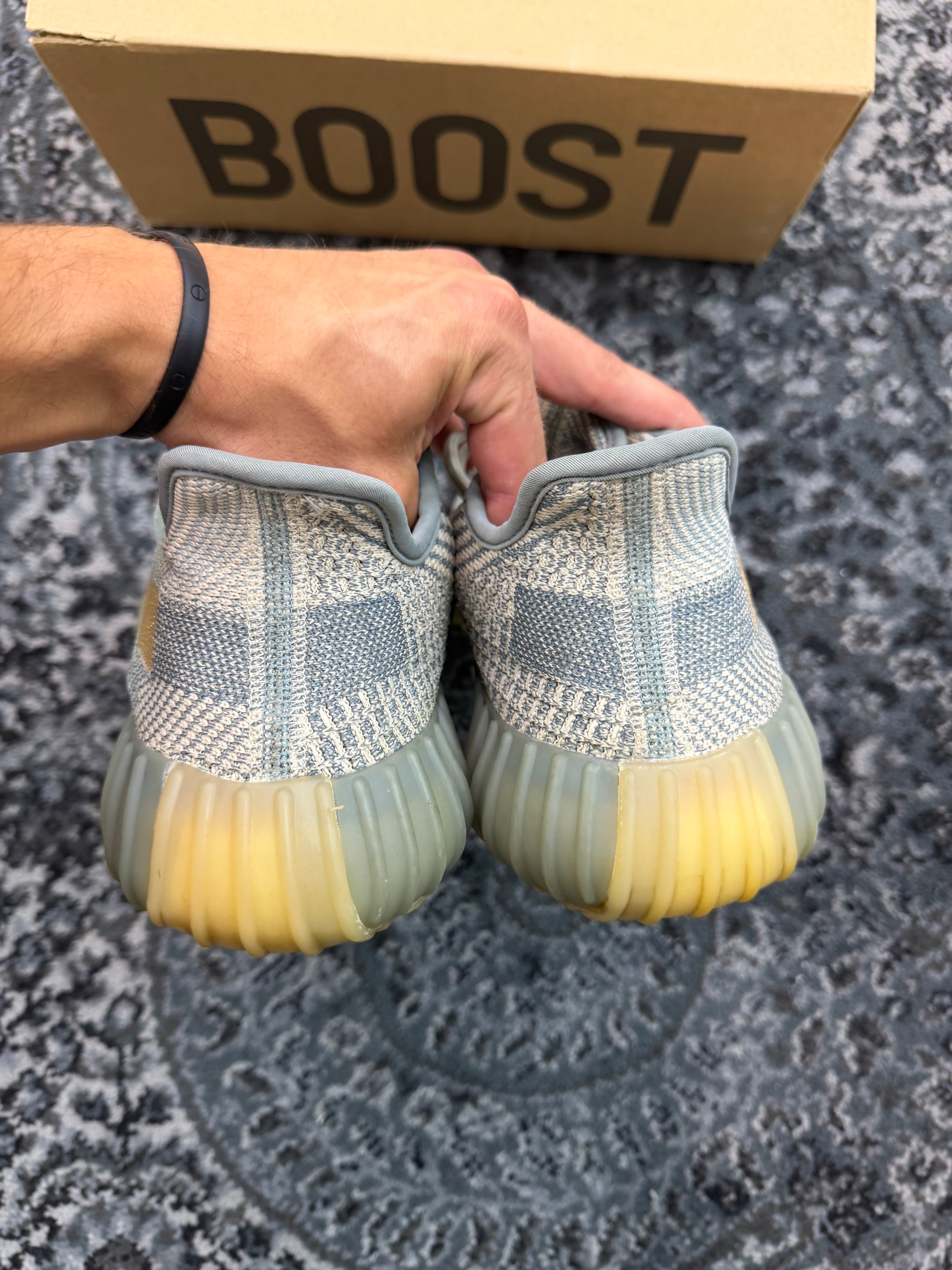 Yeezy 350 “Israfil”
