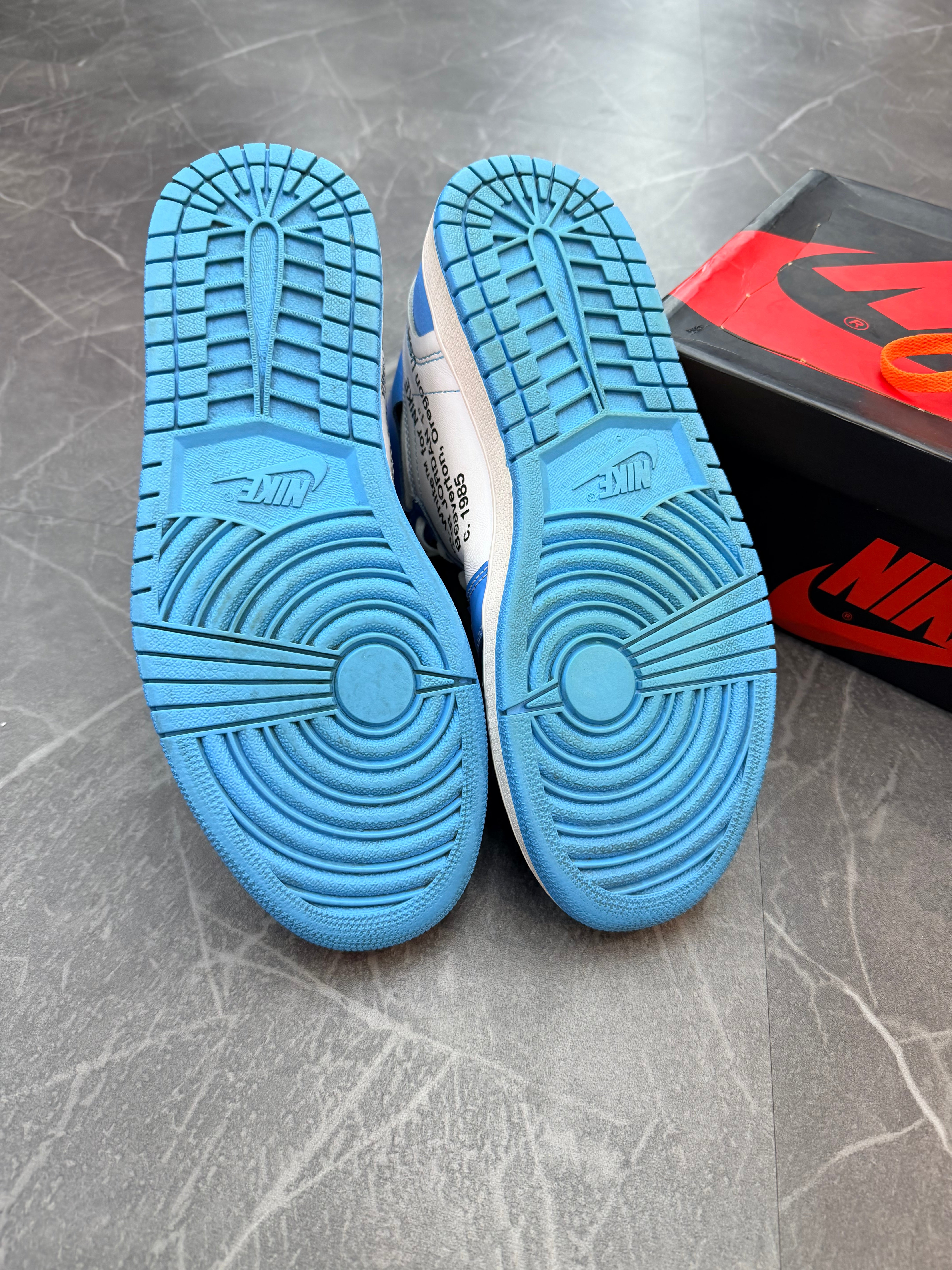 Off-White Jordan 1 High “UNC”