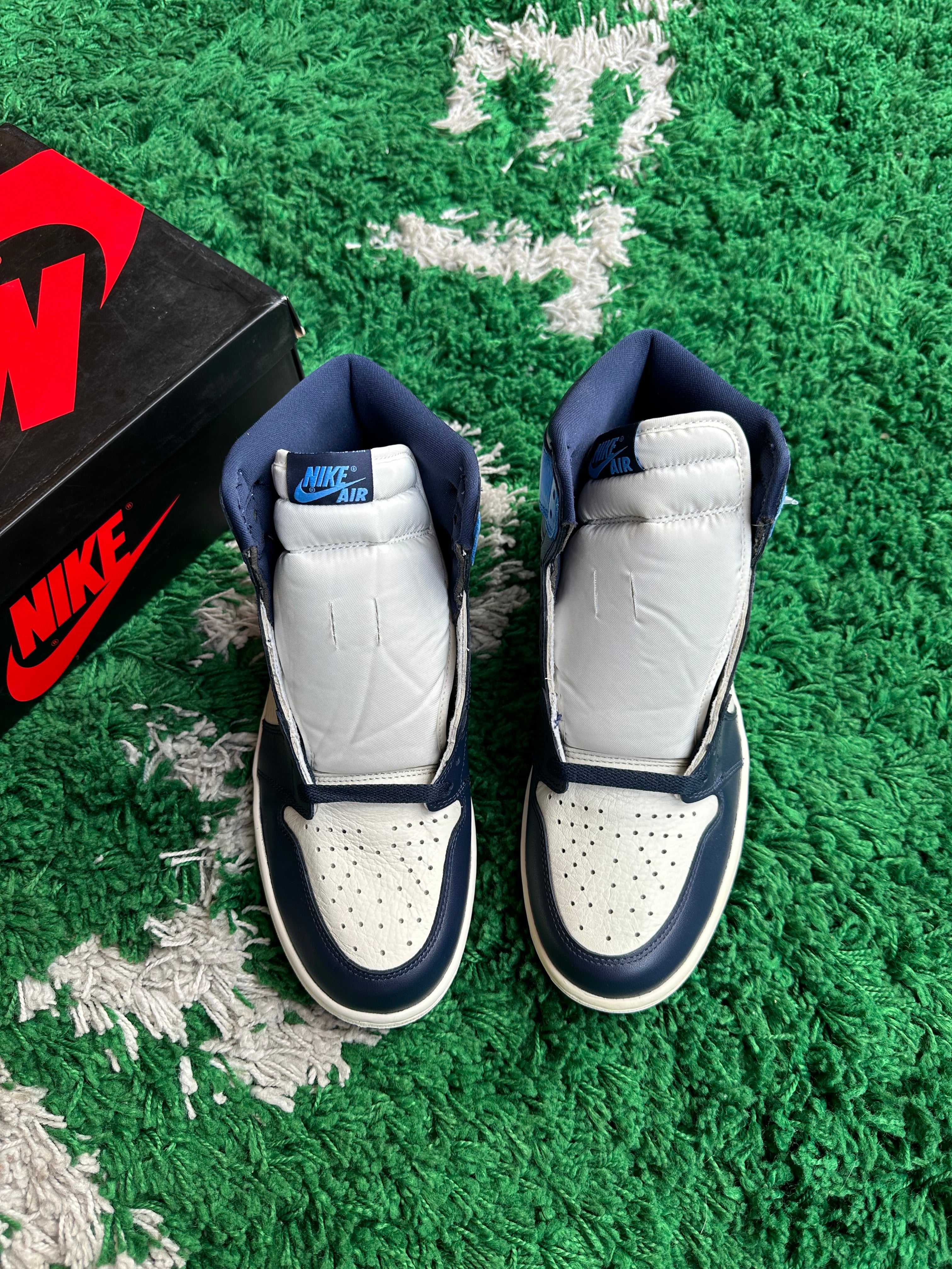 Jordan 1 High “Obsidian”