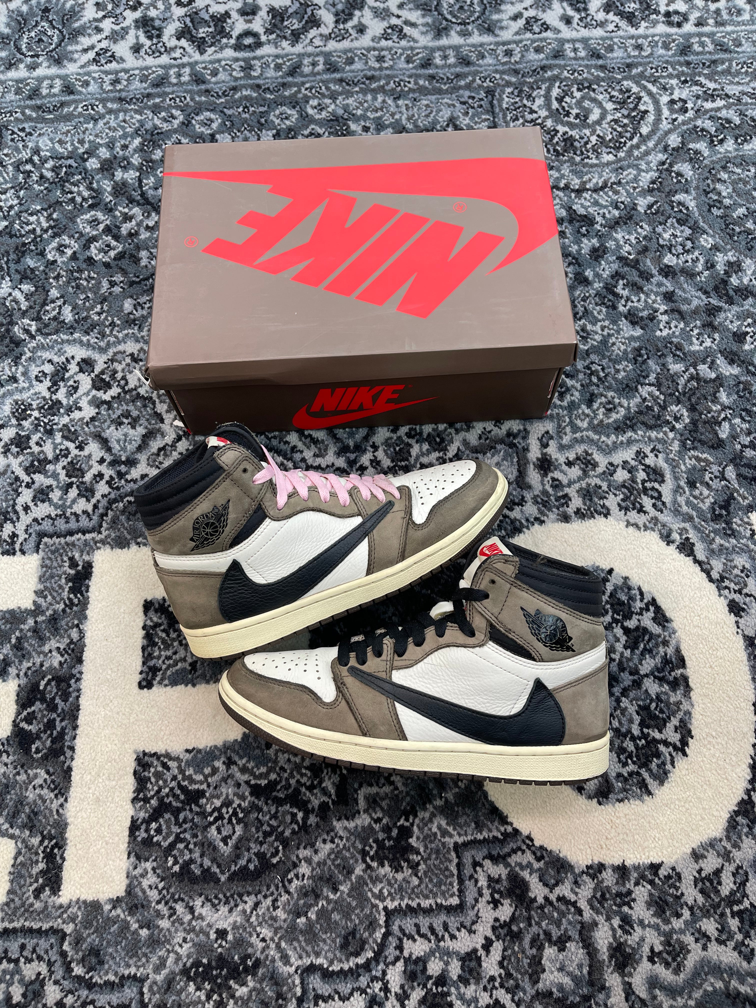 Jordan 1 High x Travis Scott “Mocha”