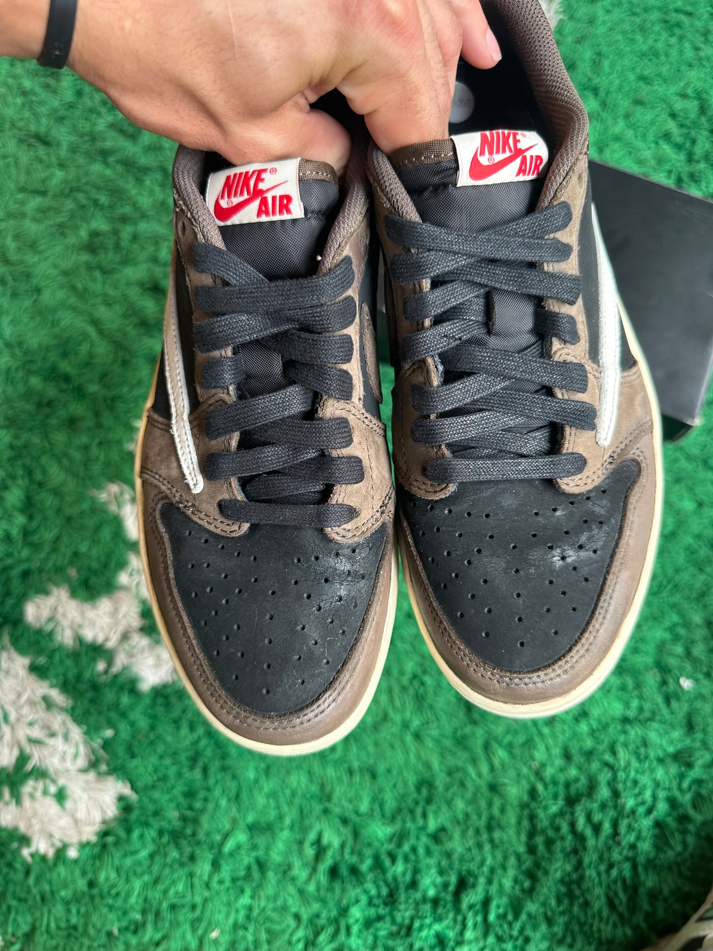 Jordan 1 Low Travis Scott “Mocha”