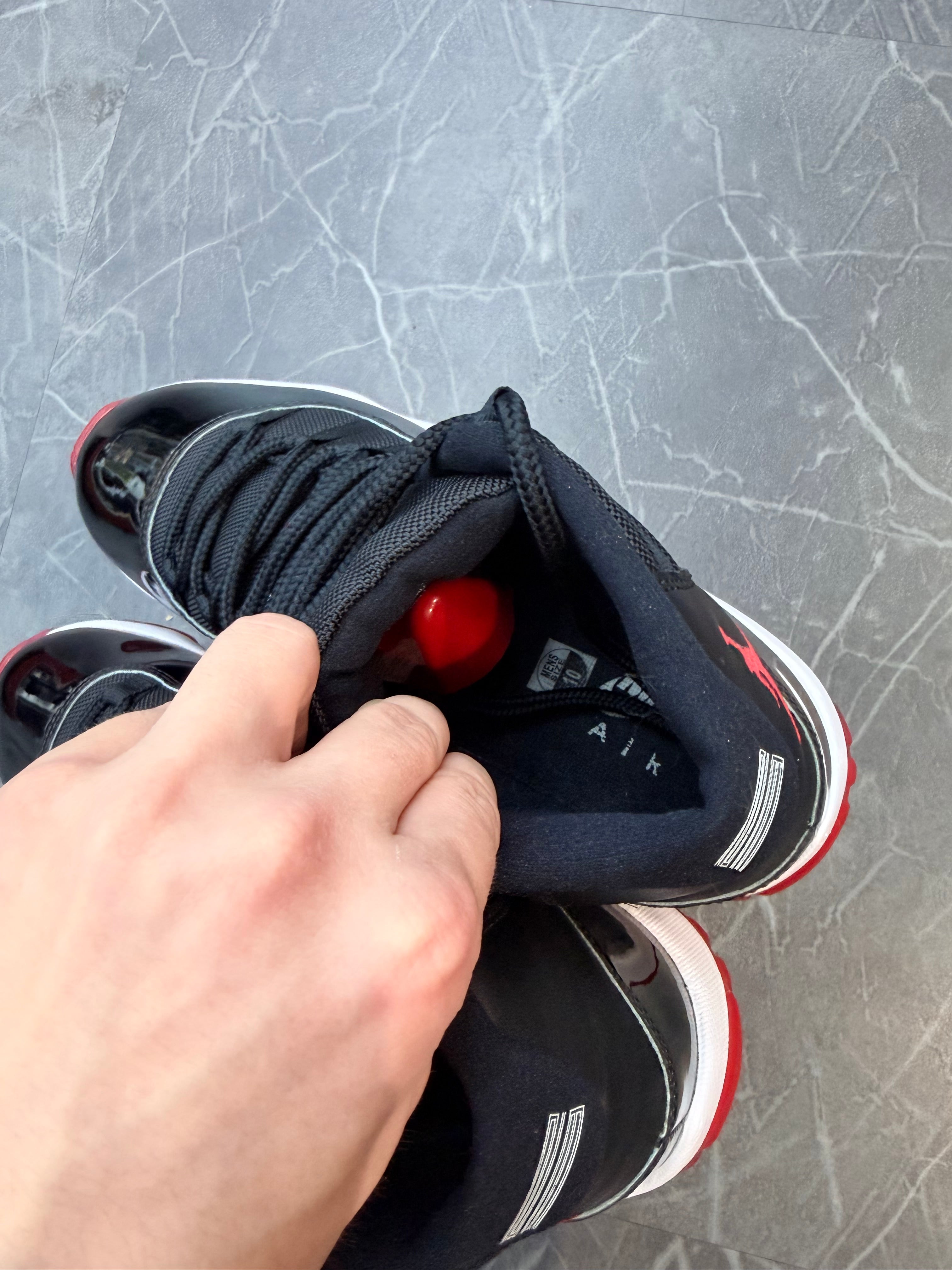 Jordan 11 “Playoffs Bred” (2019)