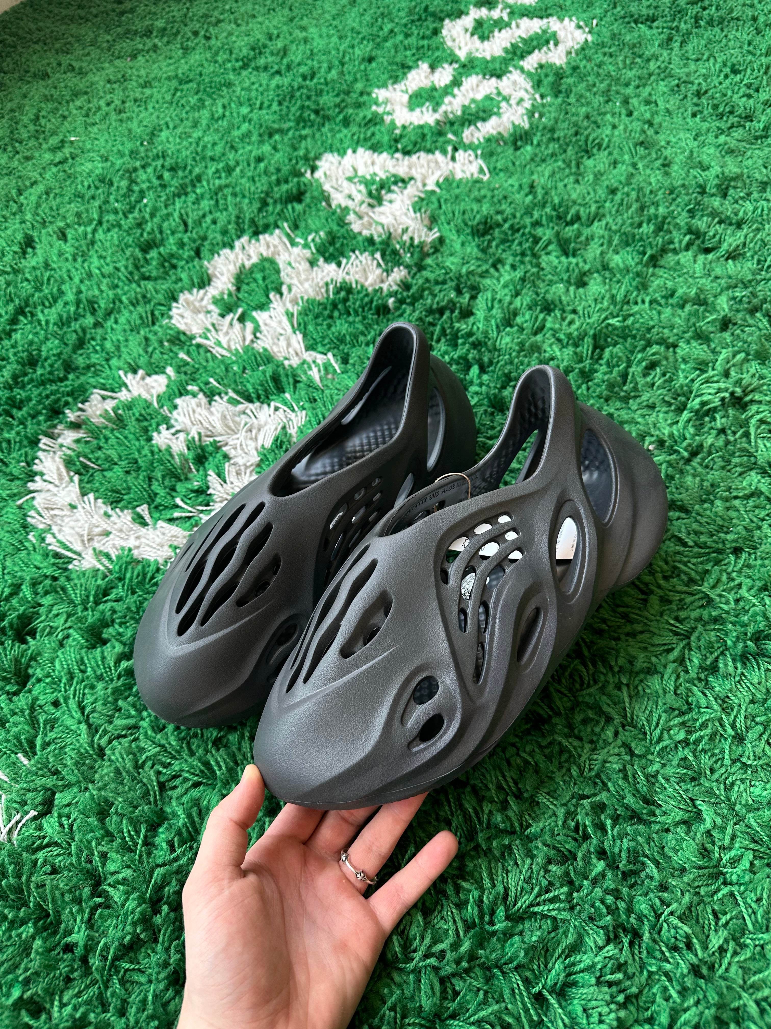 Yeezy Foam Runner “Onyx”