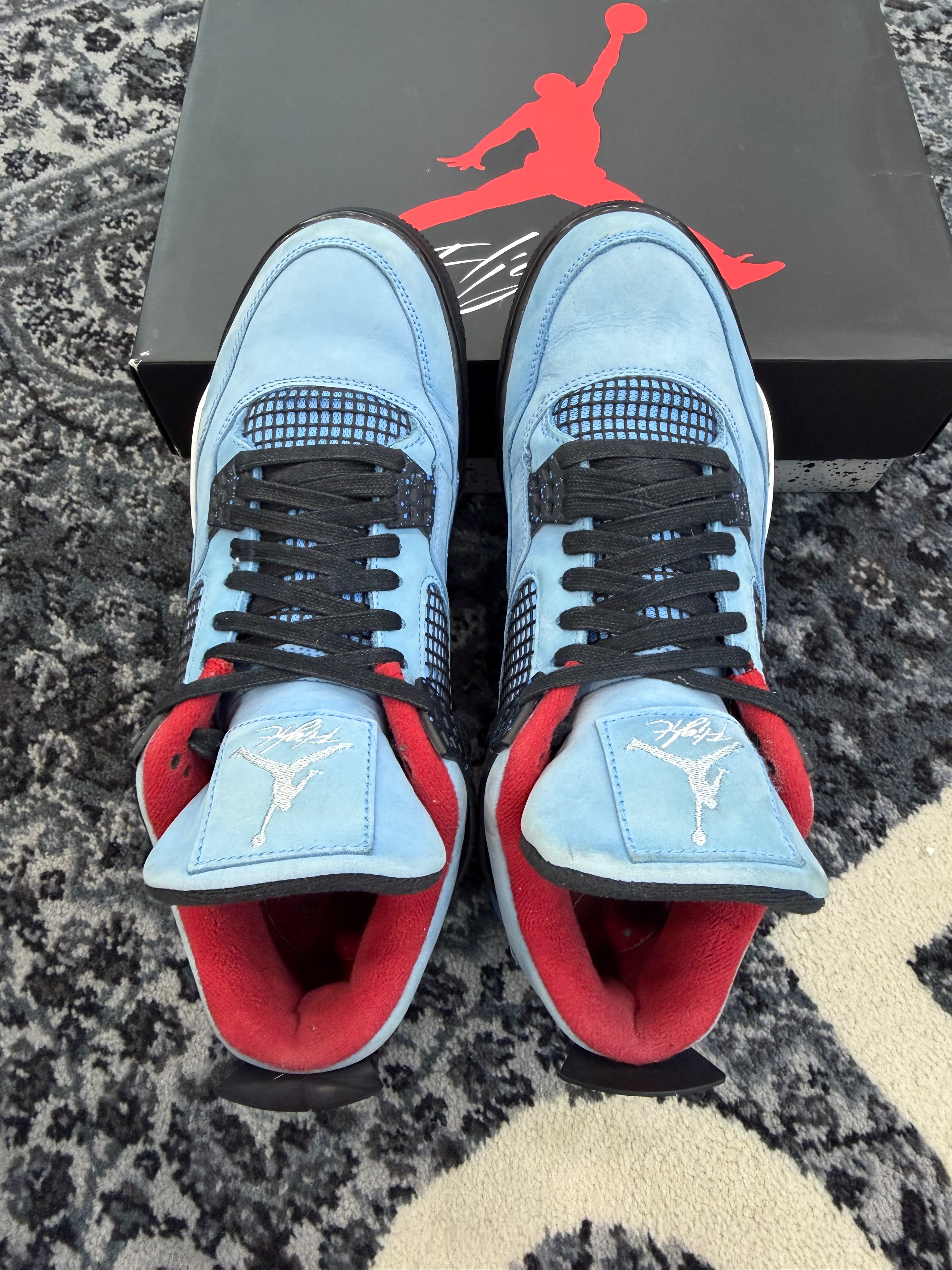 Jordan 4 x Travis Scott “Cactus Jack”