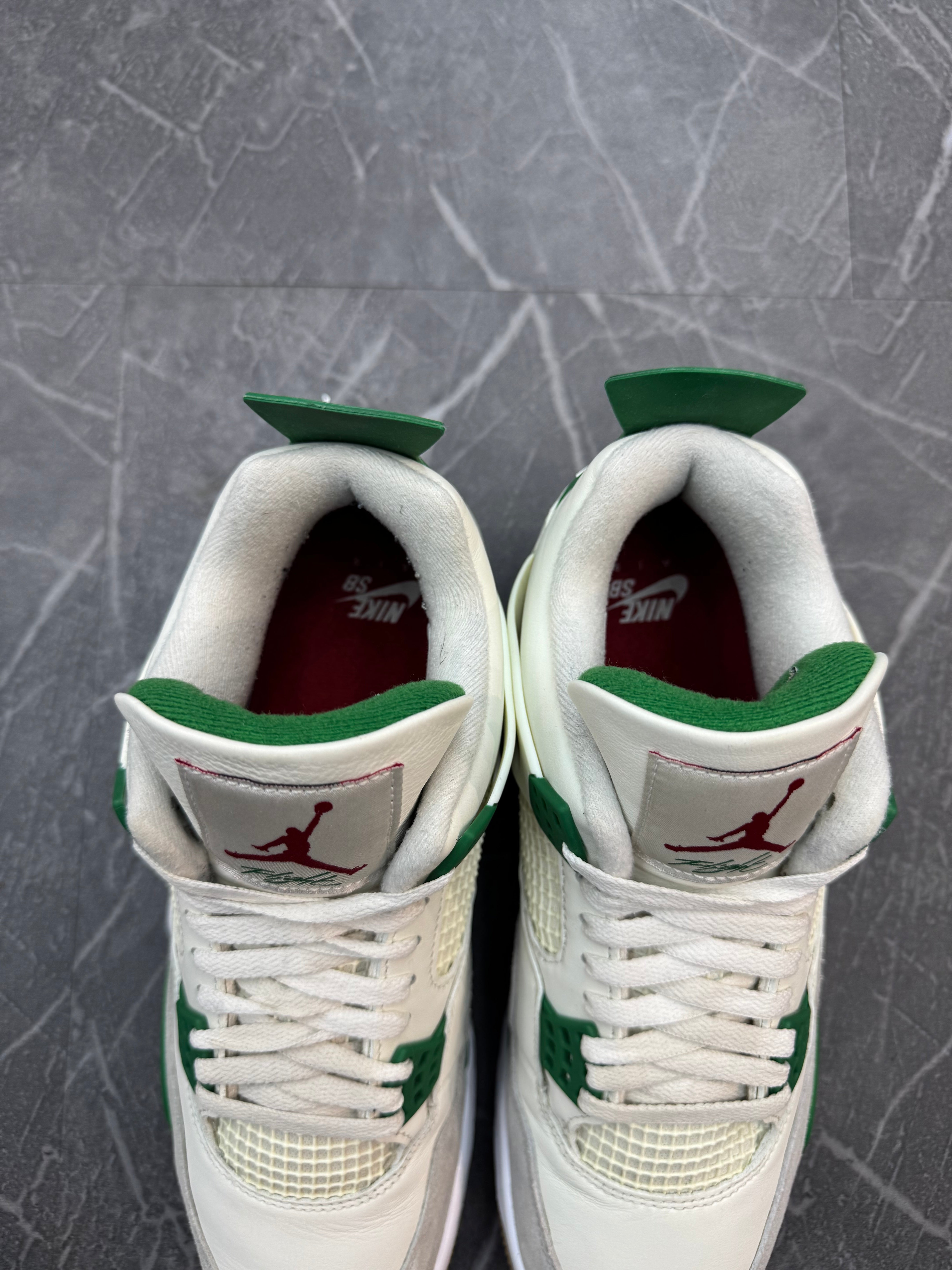 Jordan 4 SB Pine Green