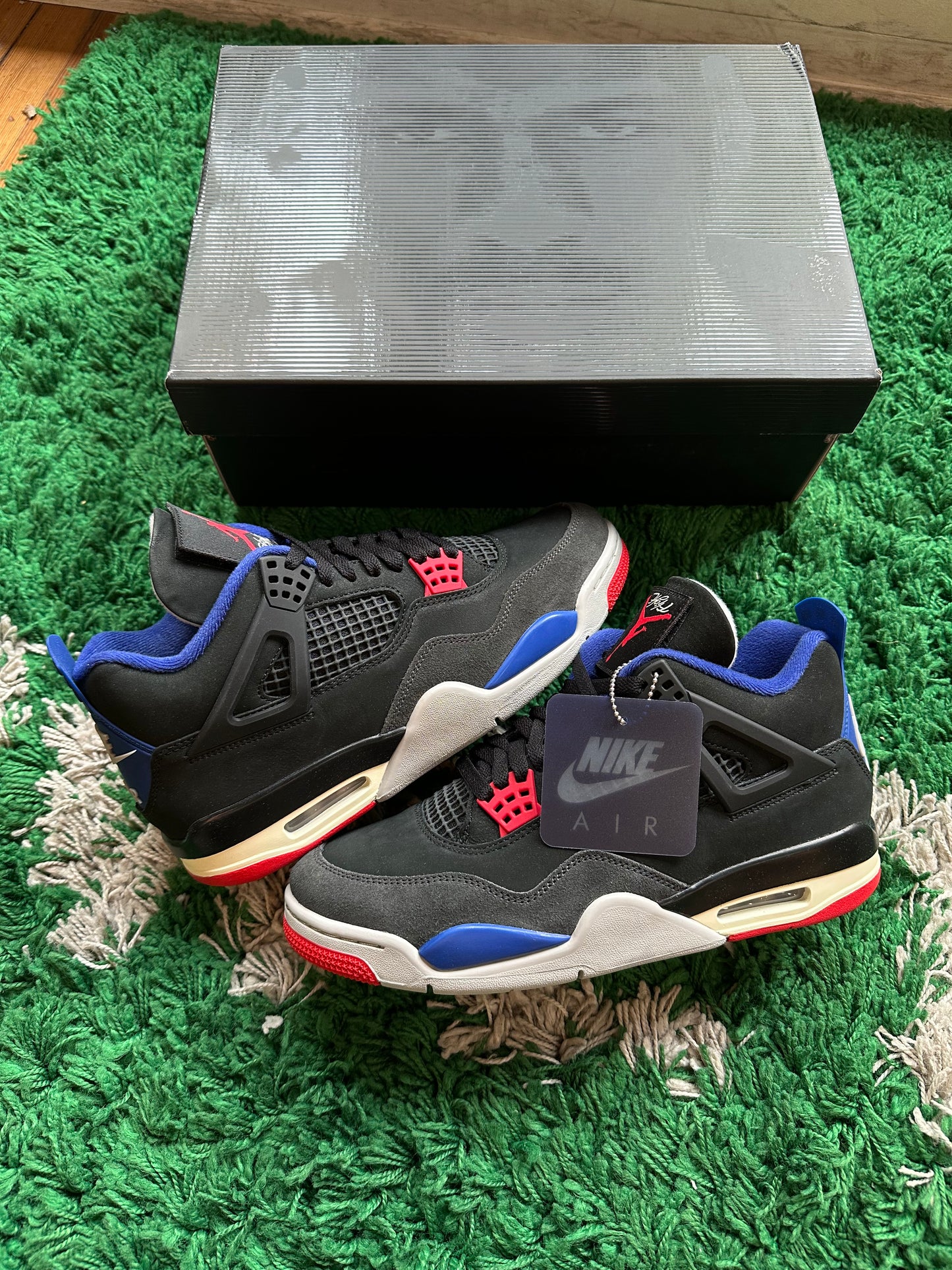 Jordan 4 “Rare Air White Lettering”