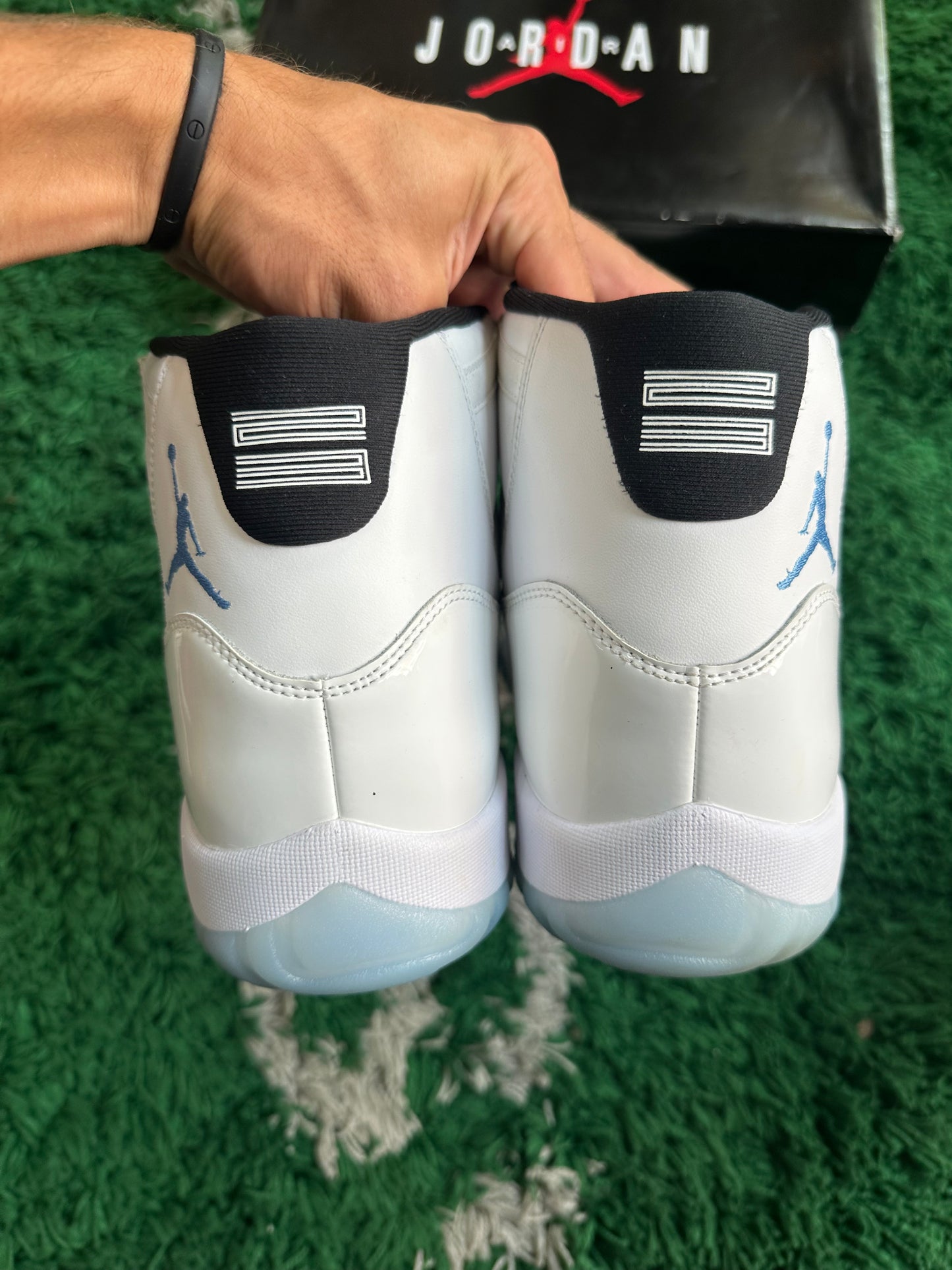 Jordan 11 “Legend Blue”