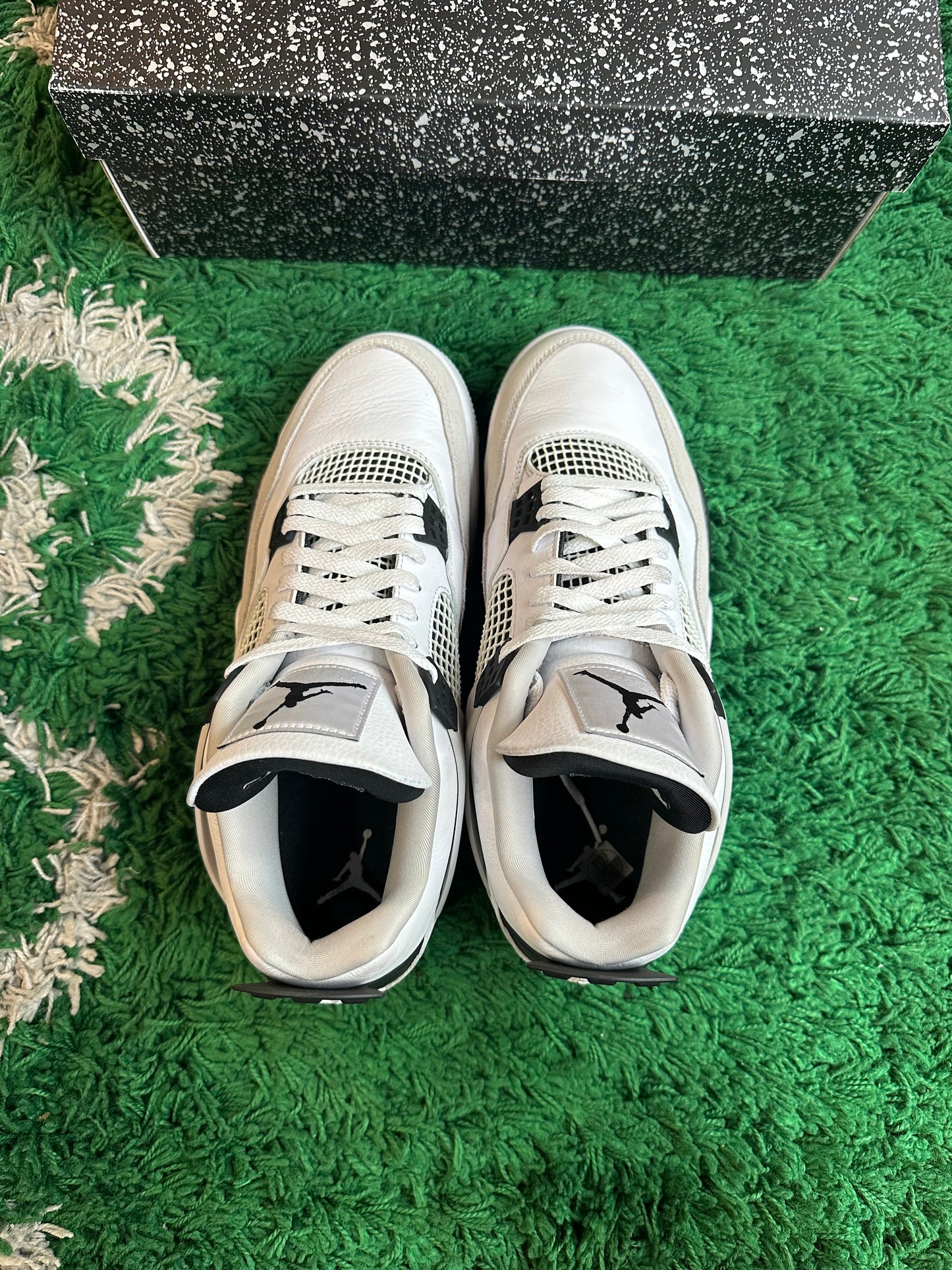 Jordan 4 “Military Black”