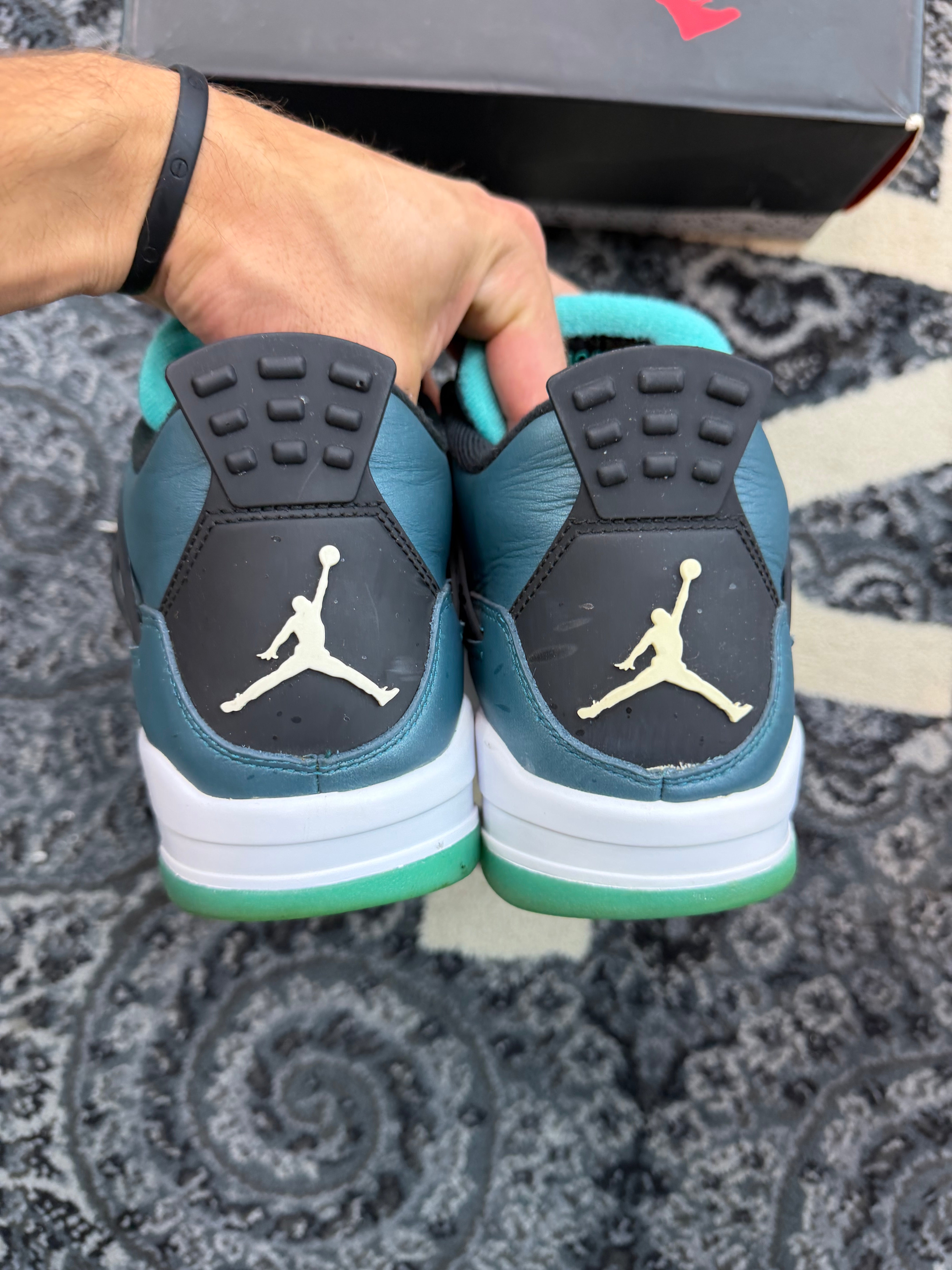 Jordan 4 “Teal”