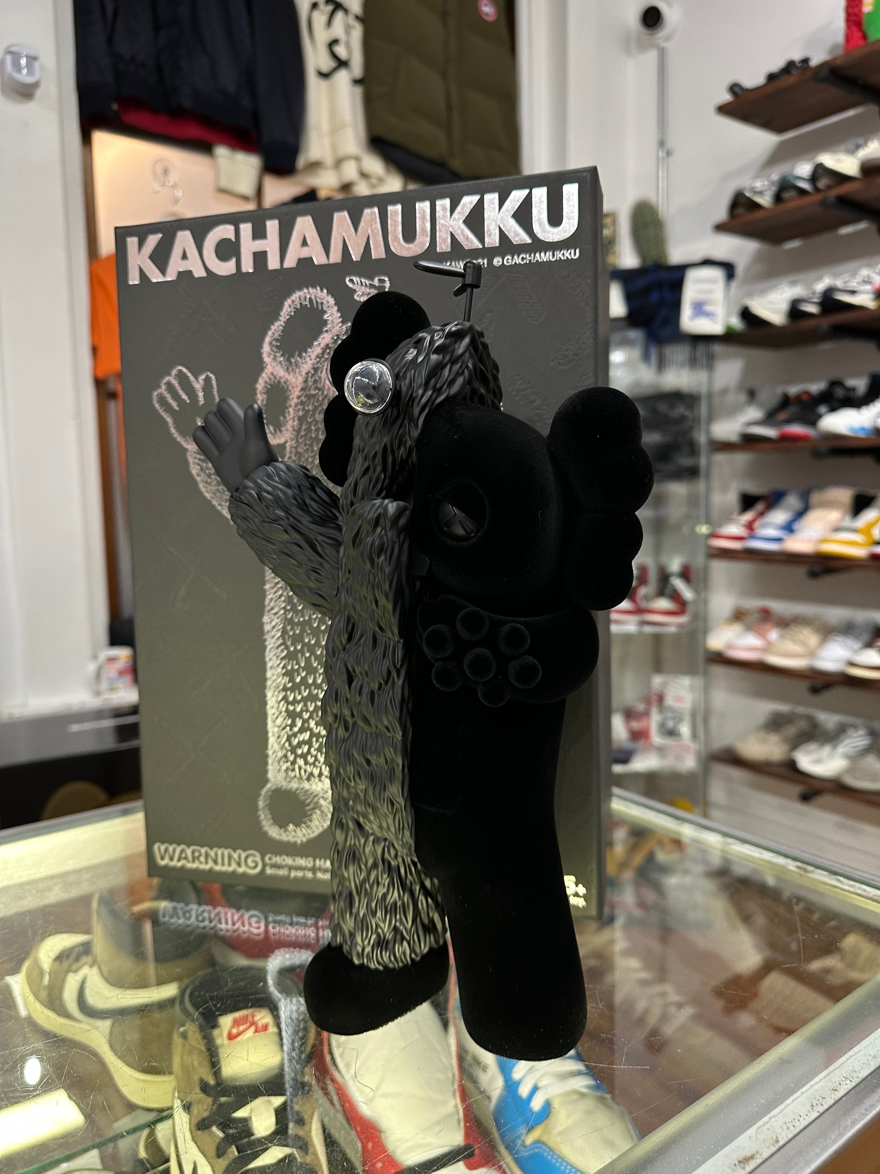 KAWS KACHAMUKKU Vinyl Figure “Black”