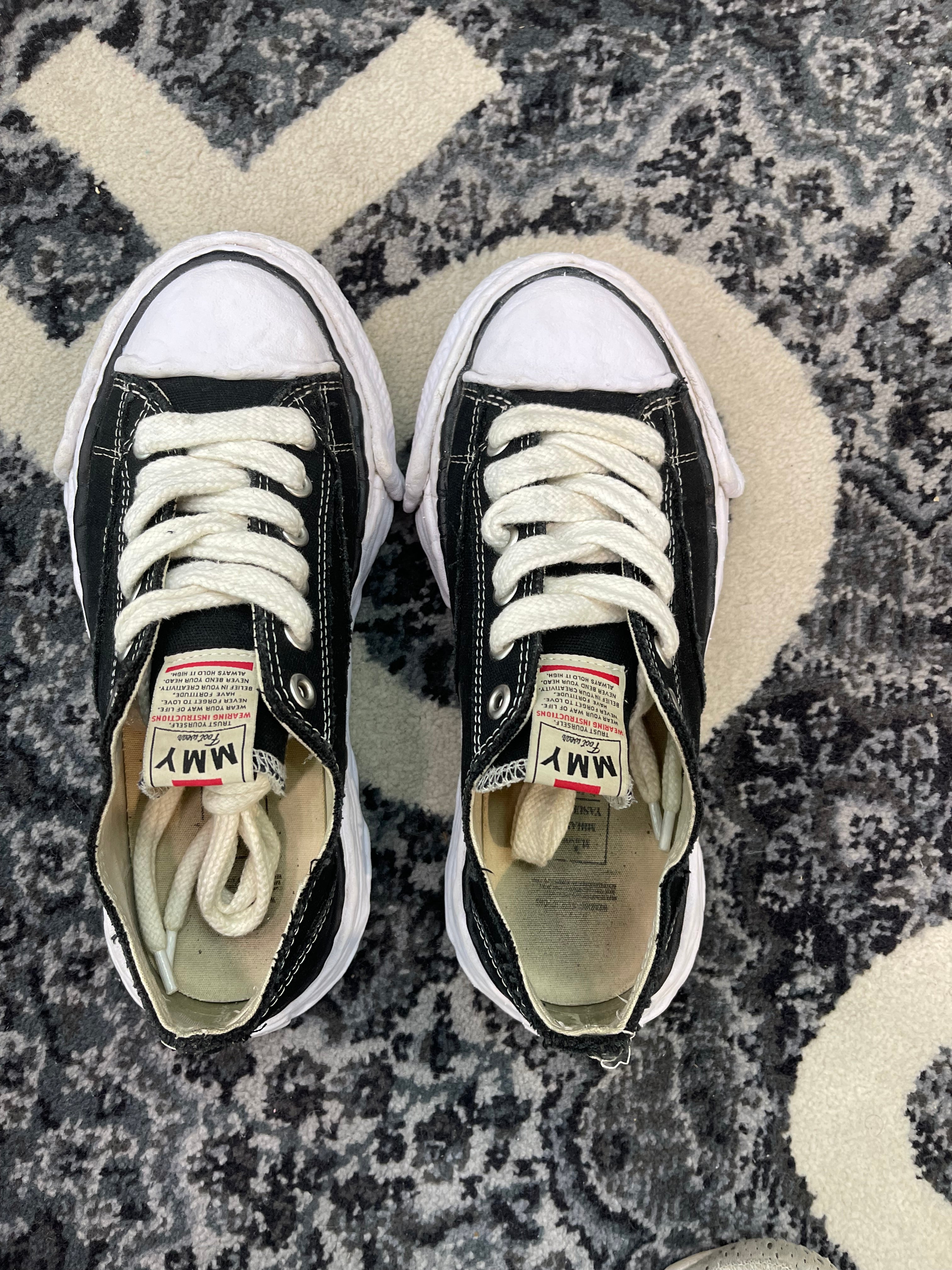 Maison Mihara Sneakers Low “Black”