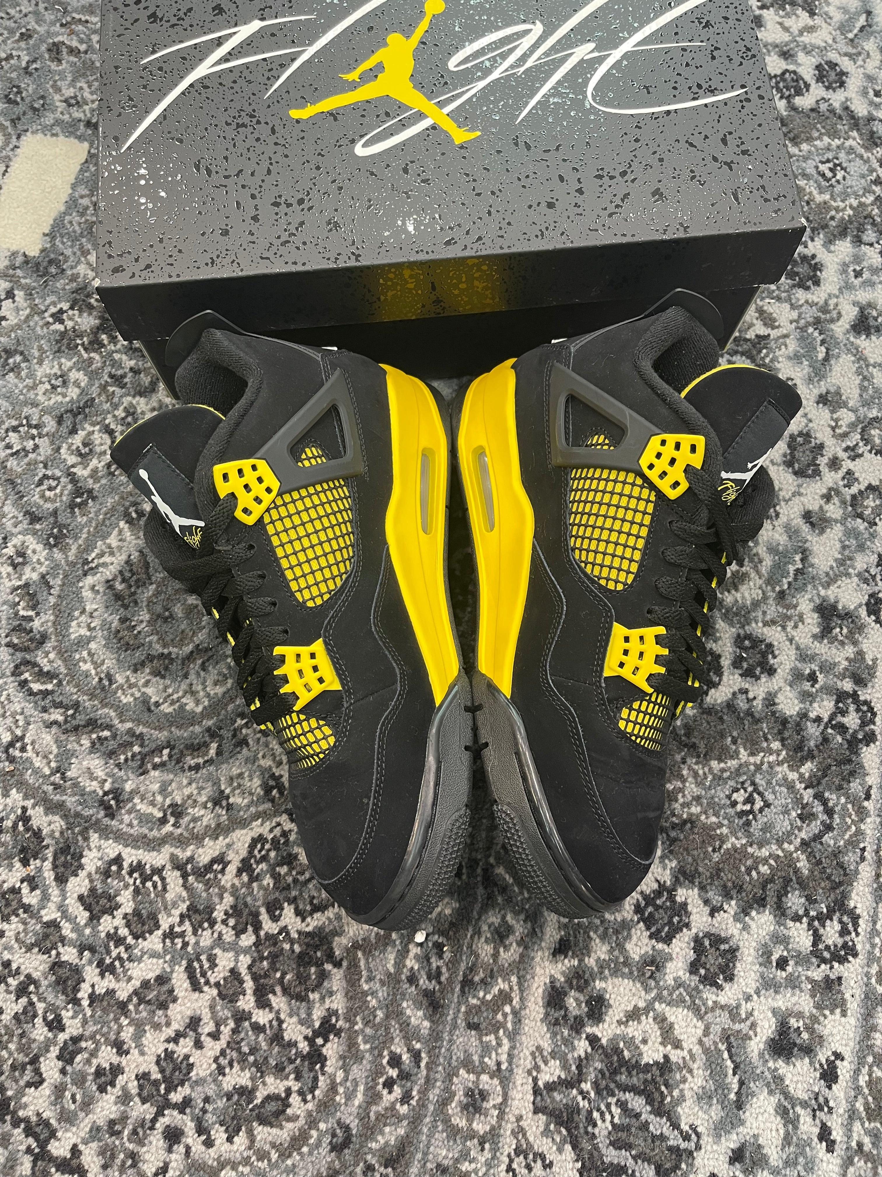 Jordan 4 “Thunder”