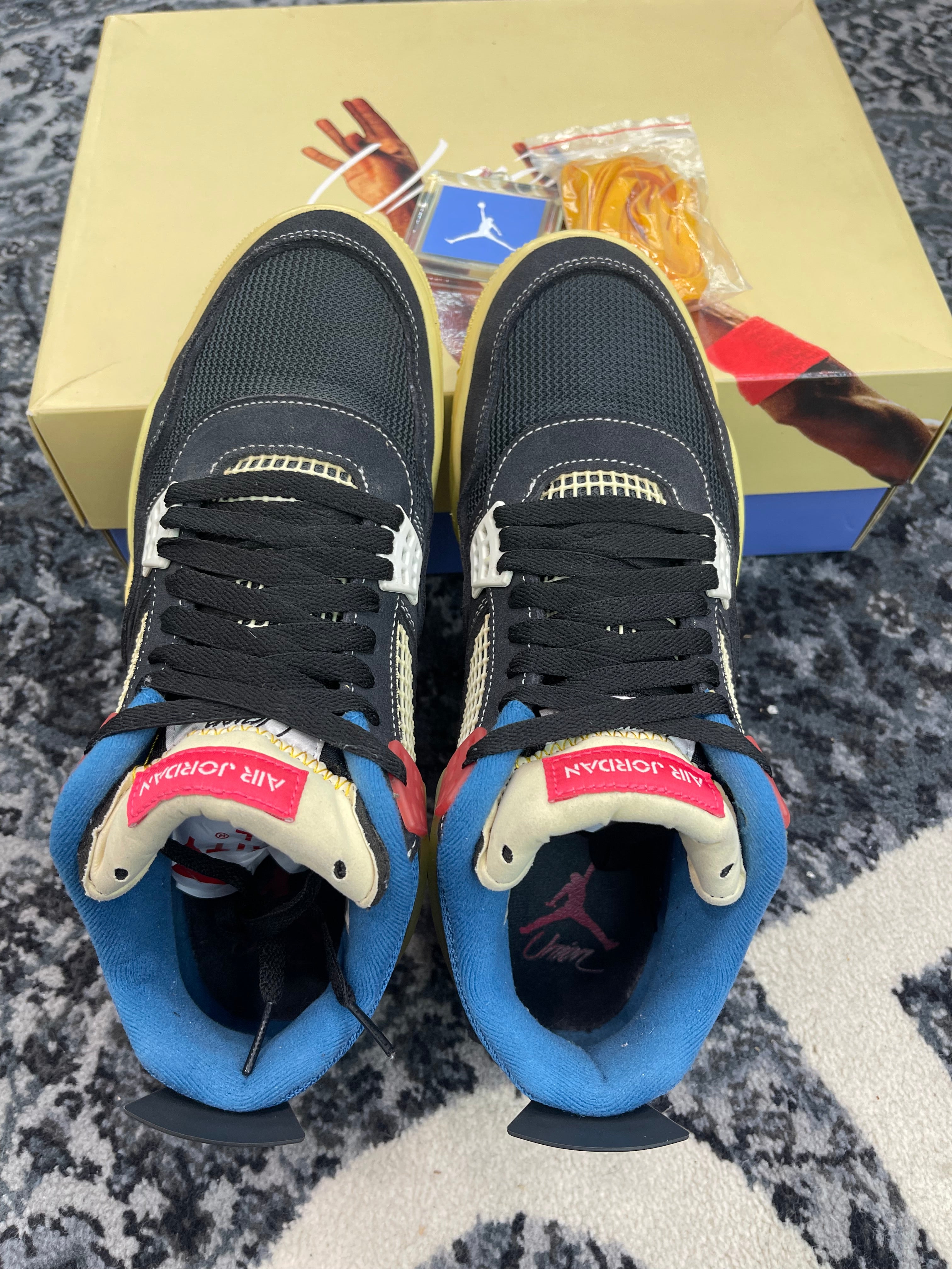 Jordan 4 x Union LA “Off Noir”