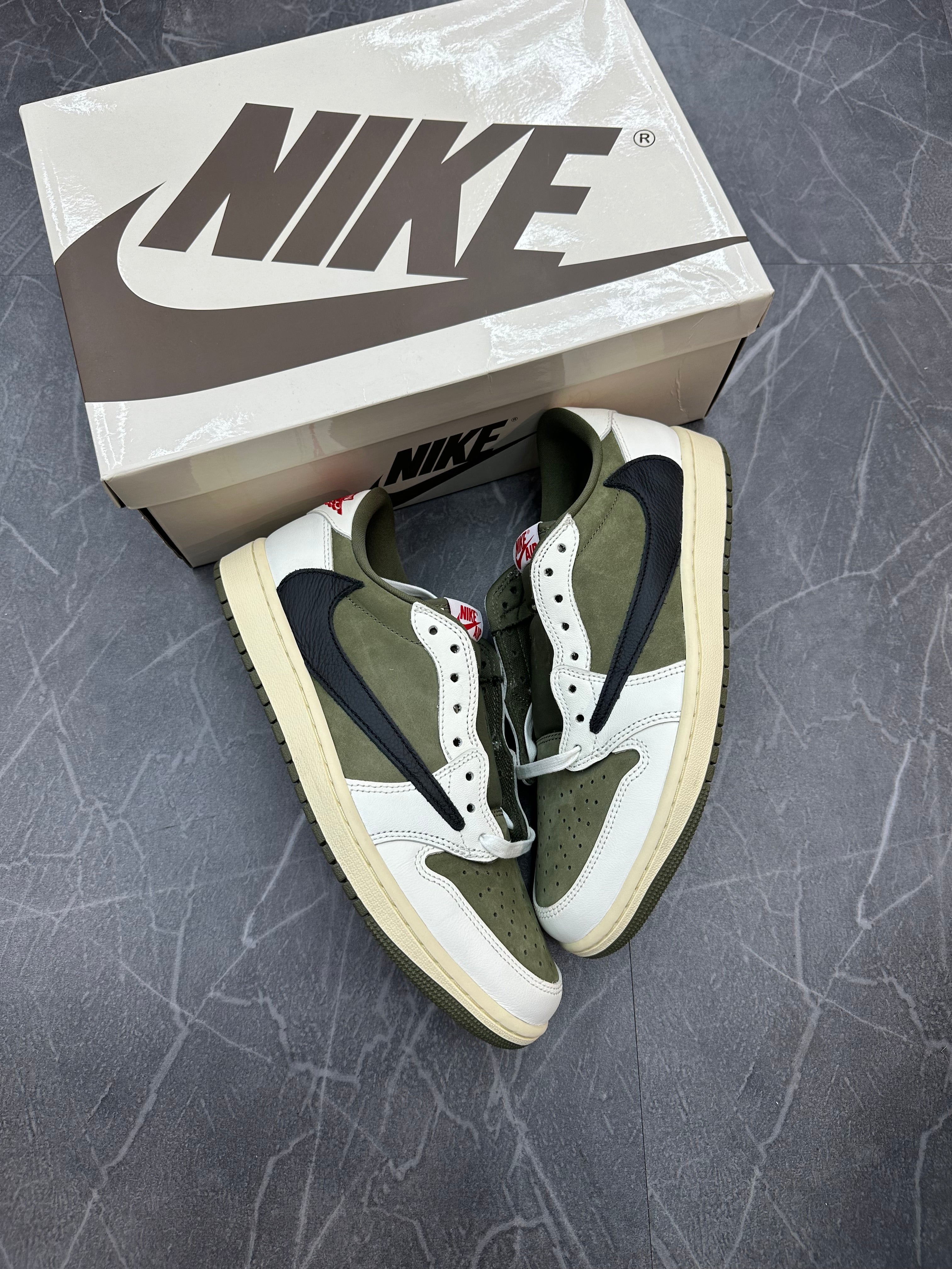 Jordan 1 Low Travis Scott “Medium Olive”