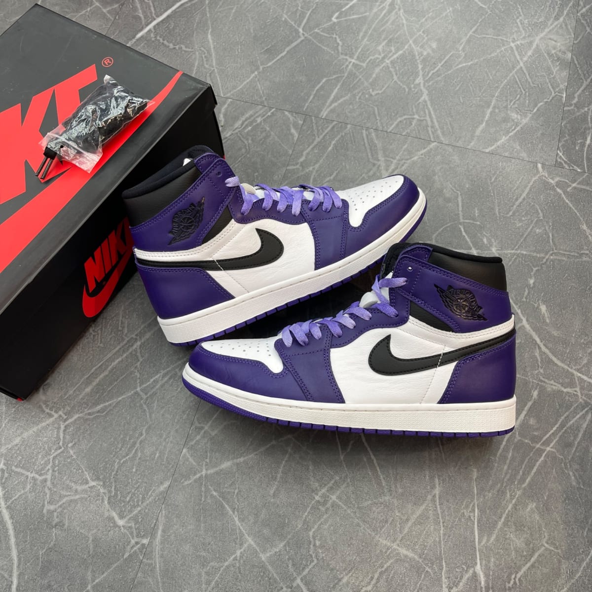 Jordan 1 Retro High Court Purple White (Size 10.5) (Lightly Worn)
