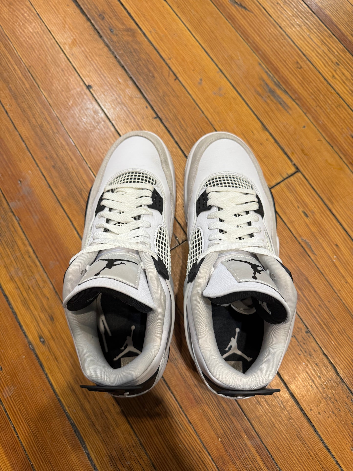 Jordan 4 “Military Black”