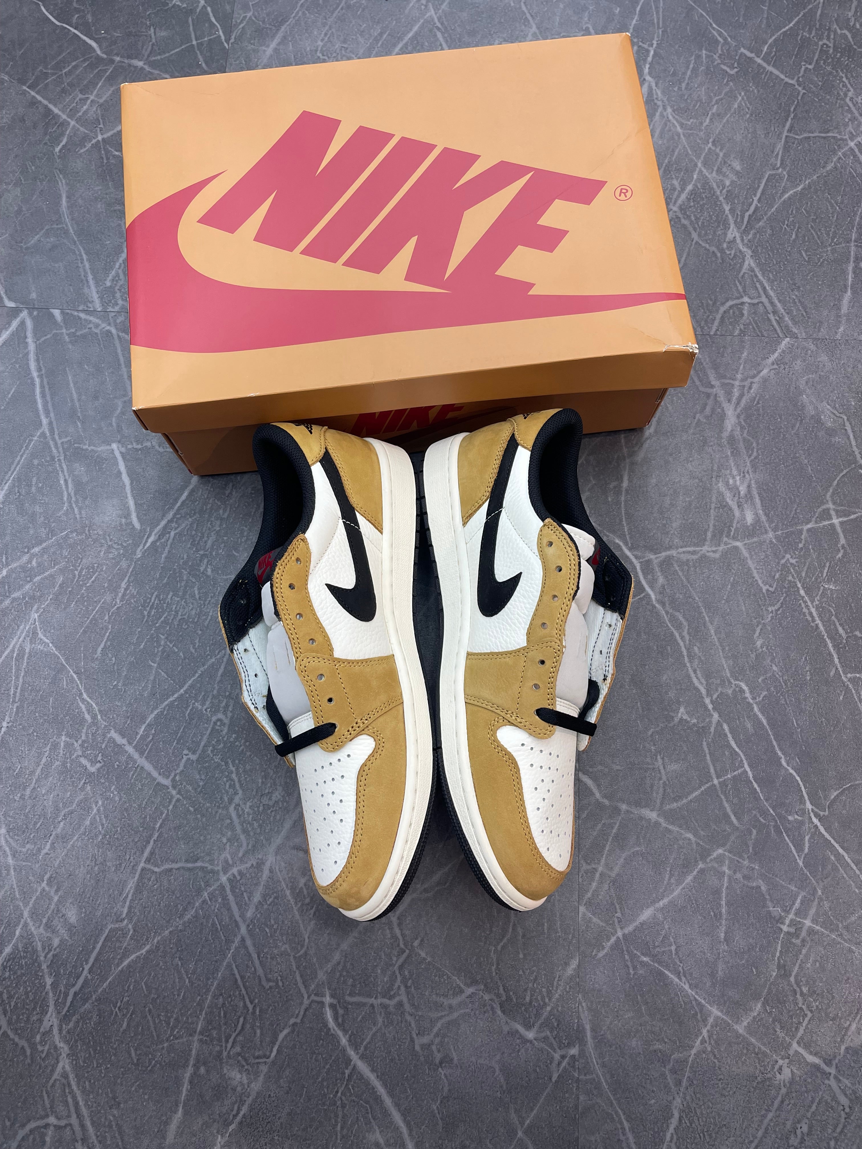 Jordan 1 Low “Rookie of the Year”