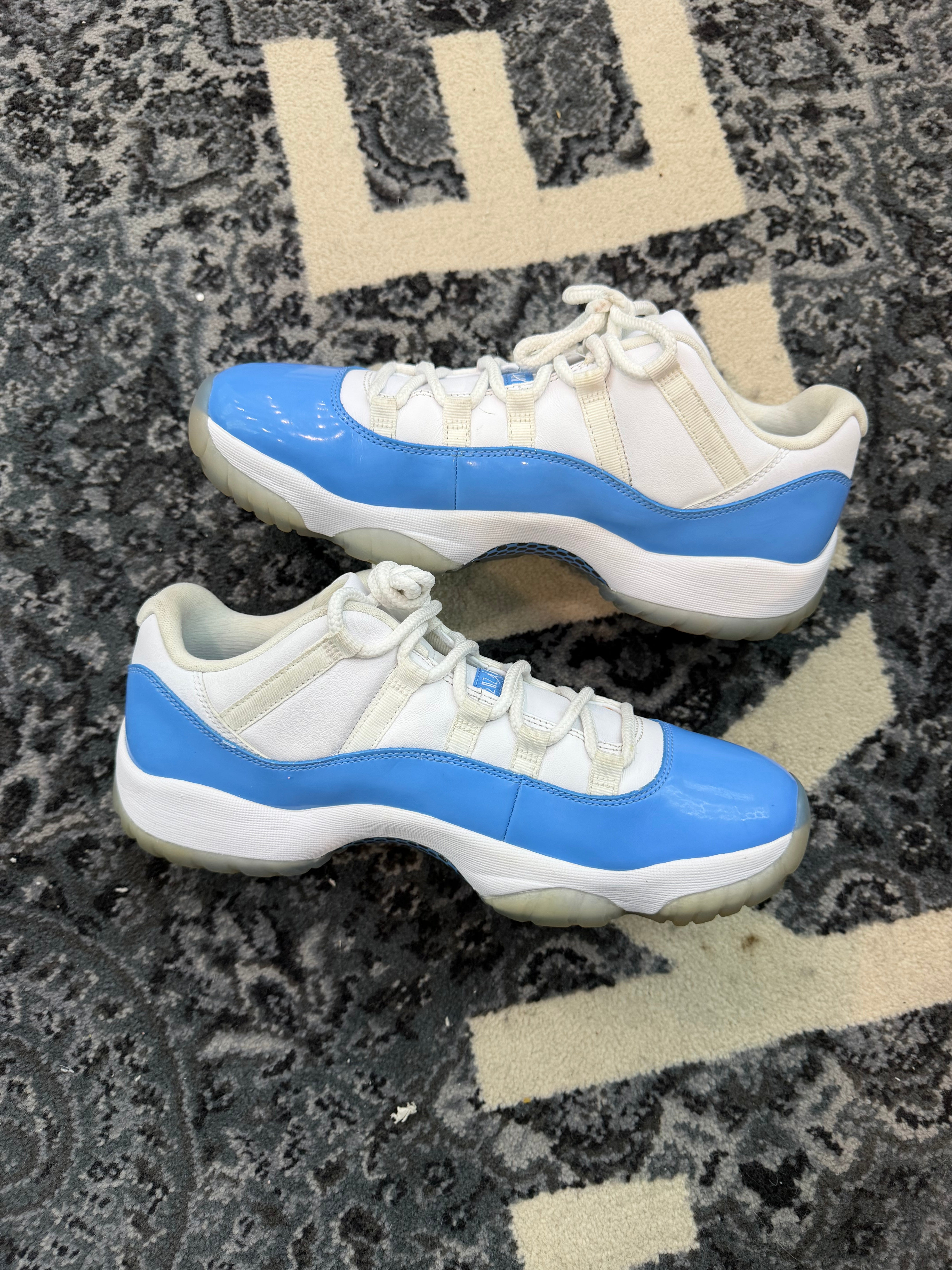 Jordan 11 Low “UNC”
