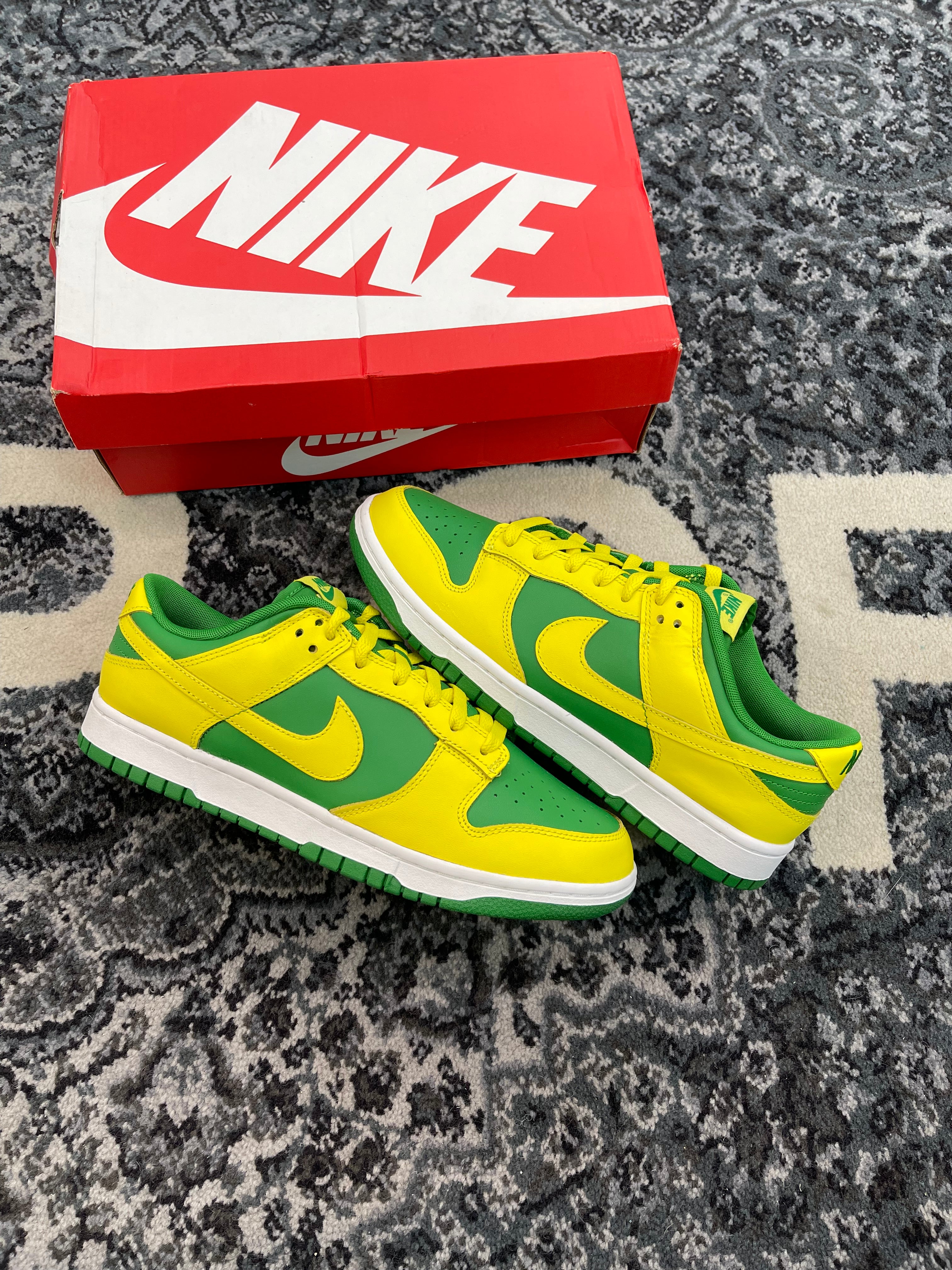 Nike Dunk Low “Reverse Brazil”