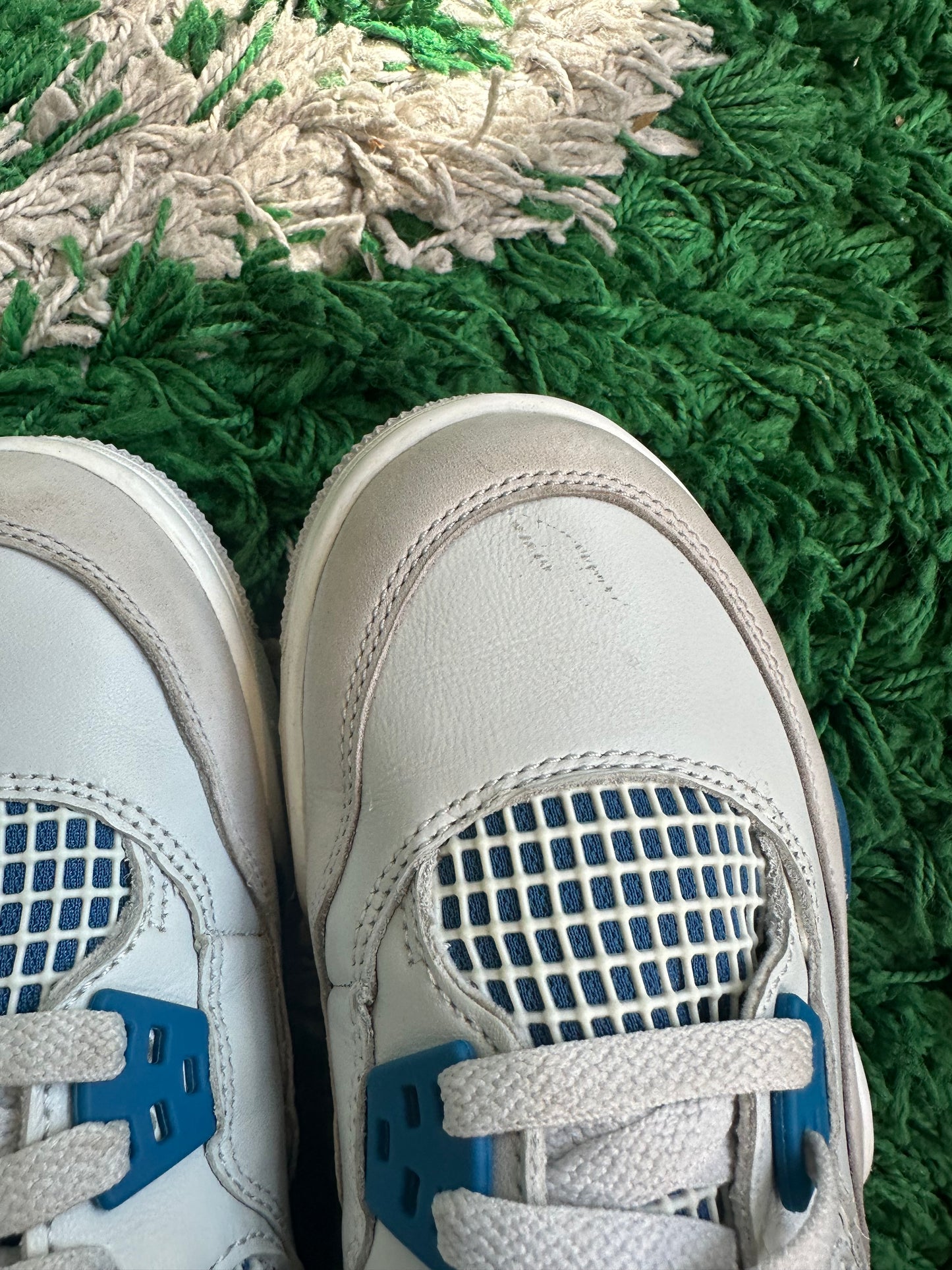 Jordan 4 “Military Blue”