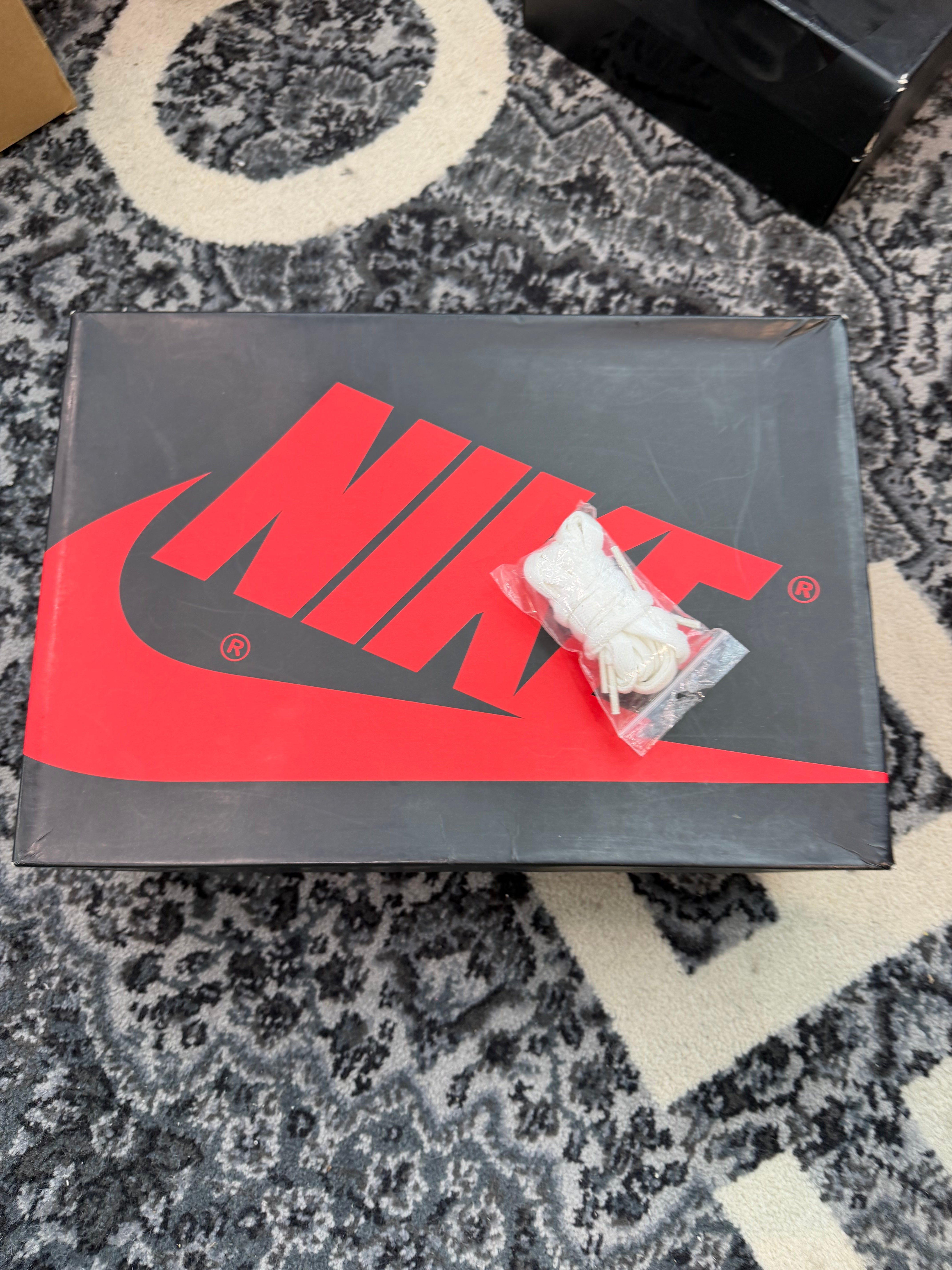 Jordan 1 “Black Toe 2013”